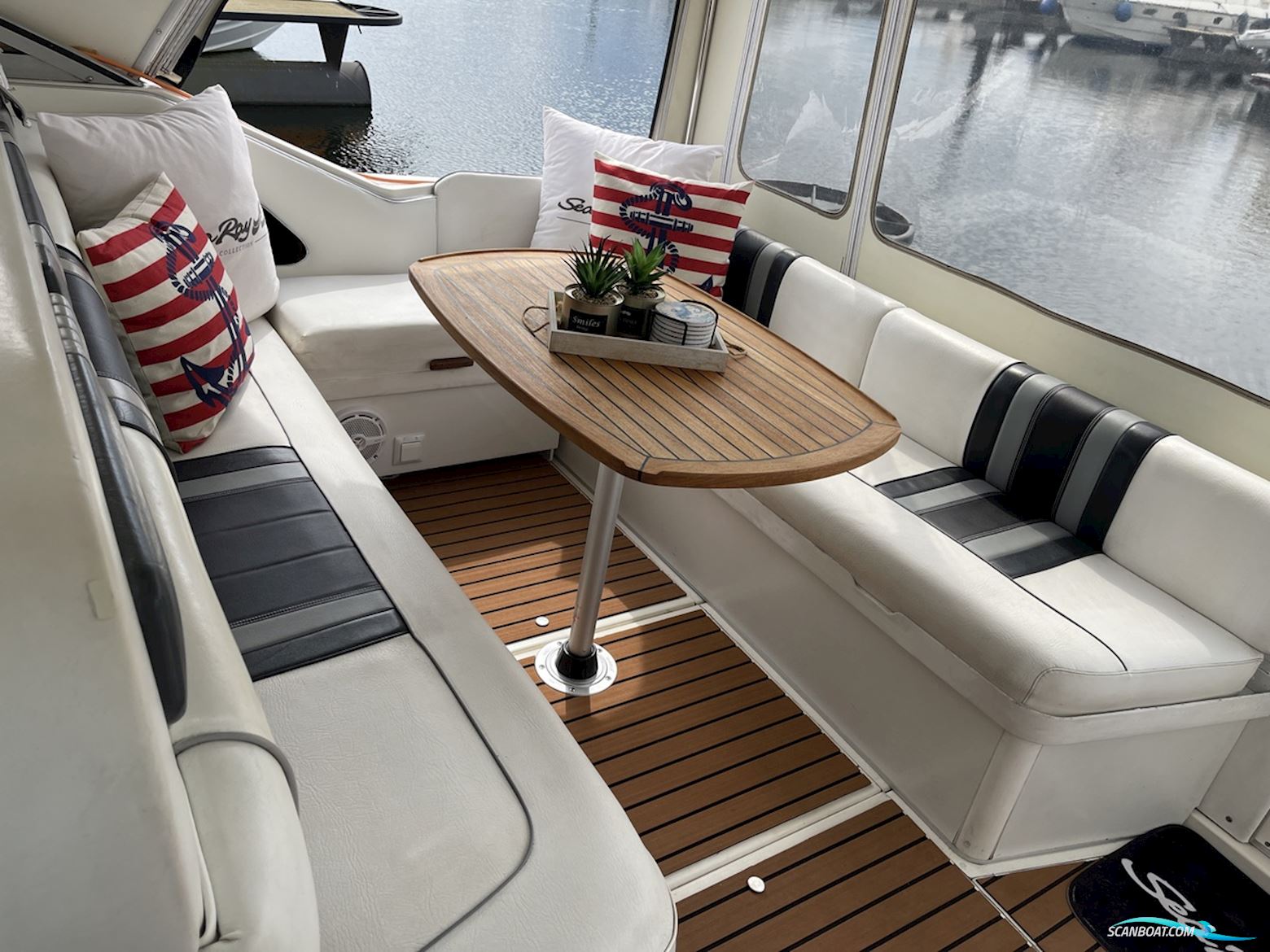 Sea Ray 310 Sundancer