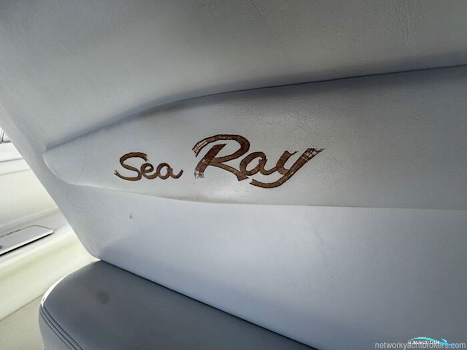 Sea Ray 310 Sundancer