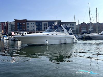Sea Ray 310 Sundancer Motorboten 1998, met Mercruiser D-Tronic motor, United Kingdom