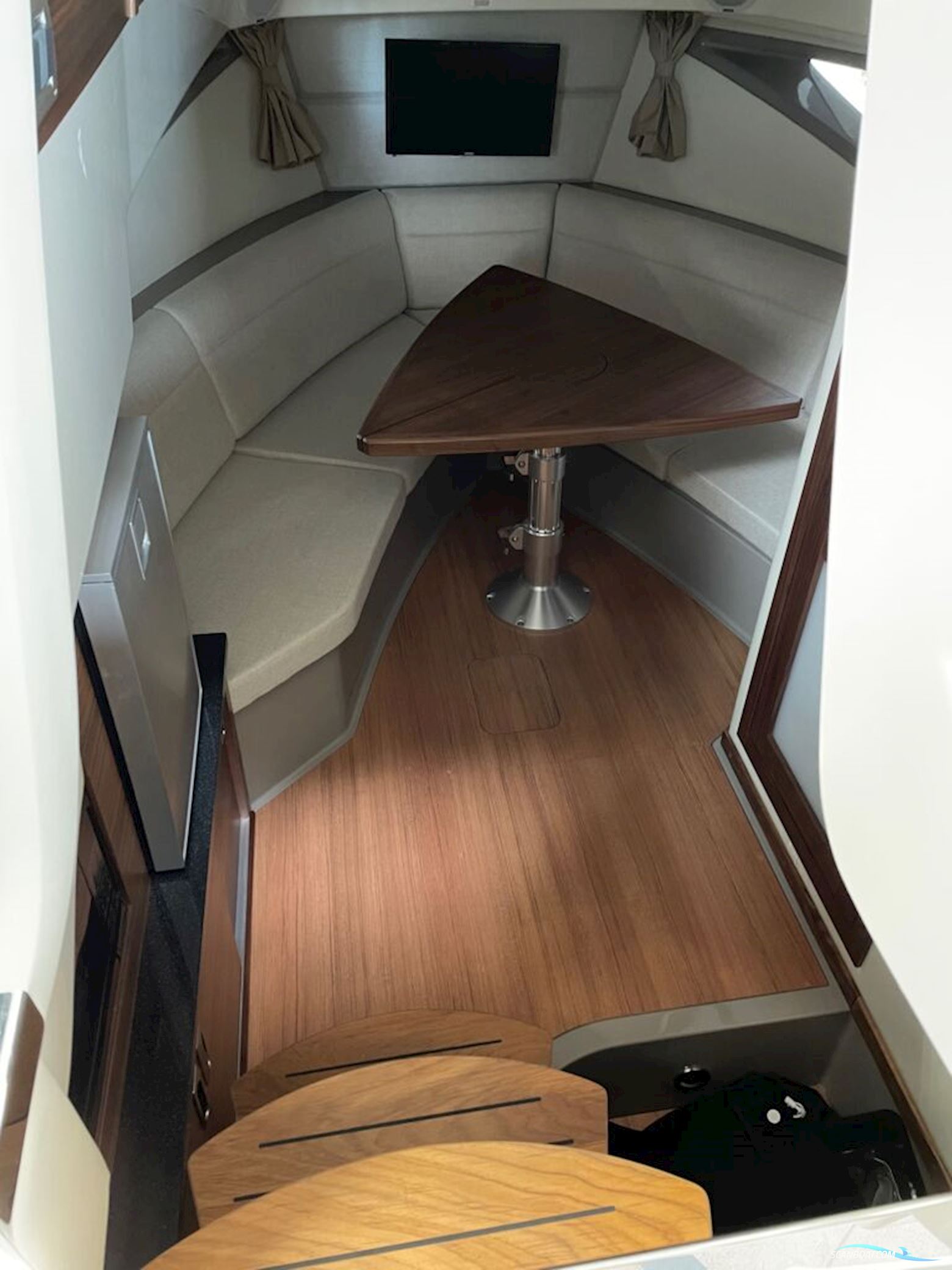 Sea Ray 320 Sundancer OB