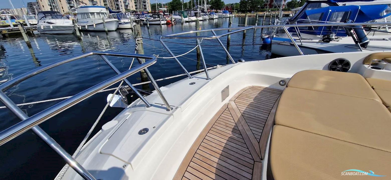 Sea Ray 320 Sundancer
