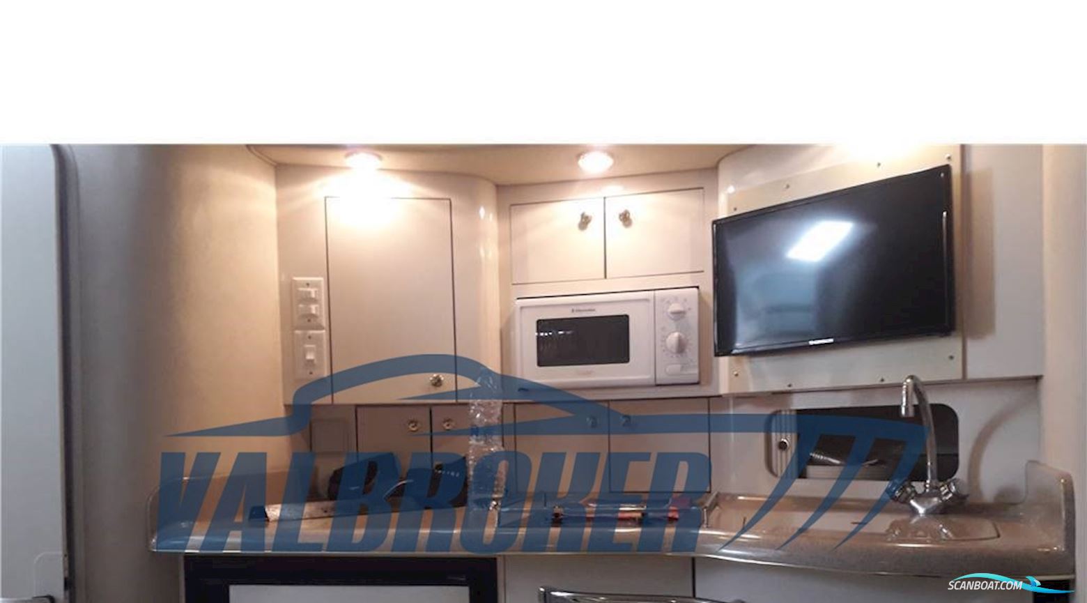 Sea Ray 330 Amberjack