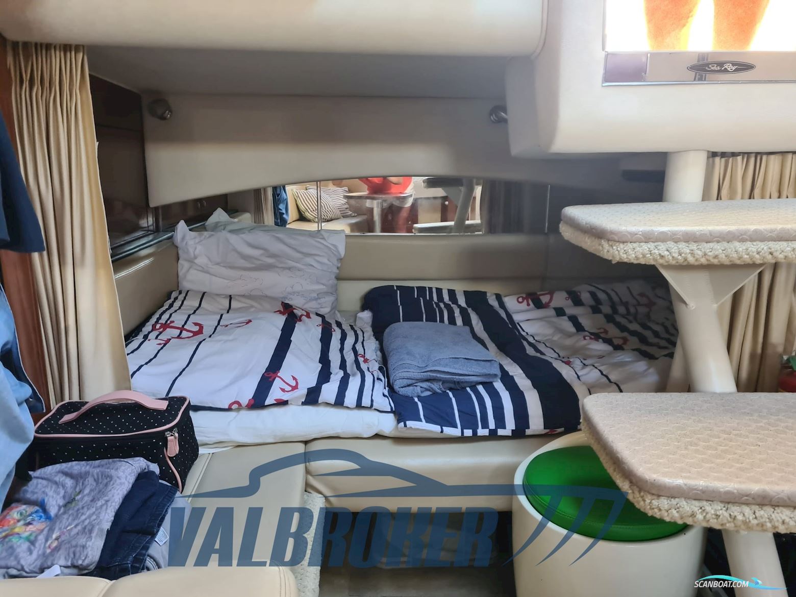 Sea Ray 335 DA Sundancer