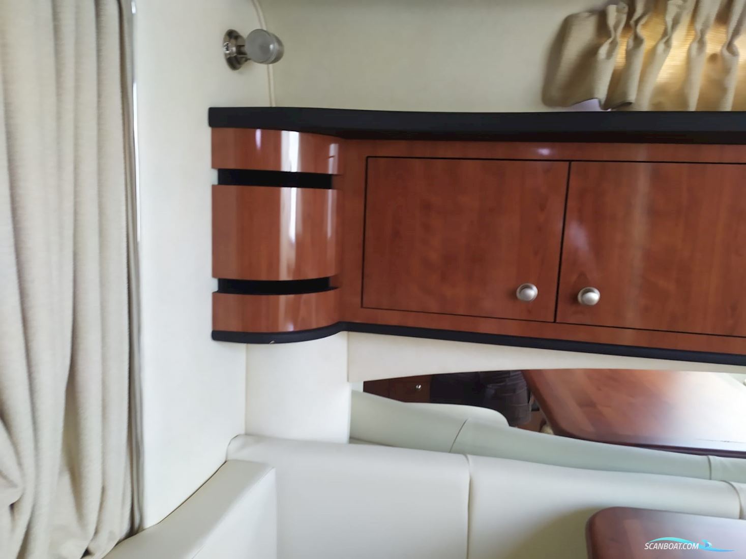 Sea Ray 335 Sundancer