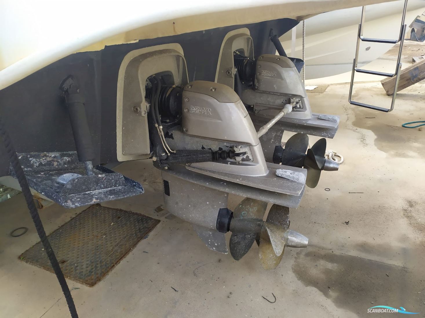 Sea Ray 335 Sundancer