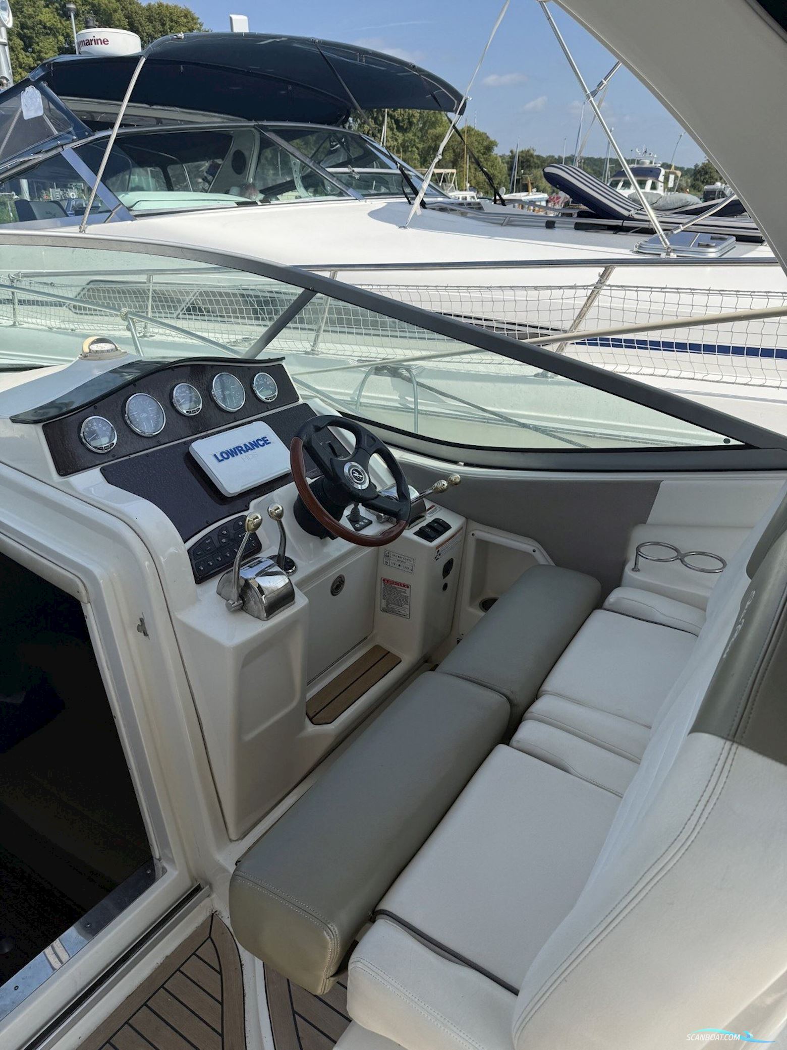 Sea Ray 335 Sundancer