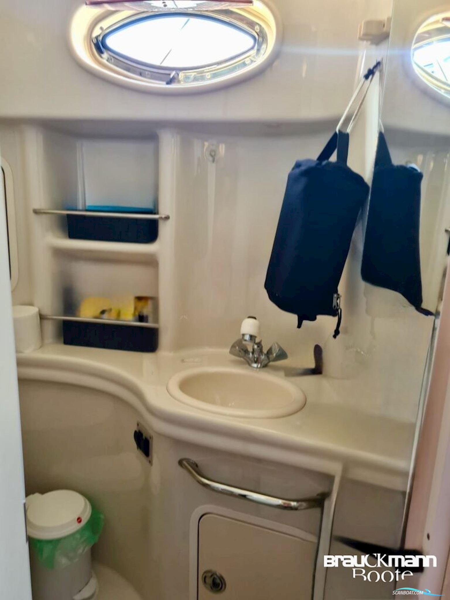 Sea Ray 335 Sundancer