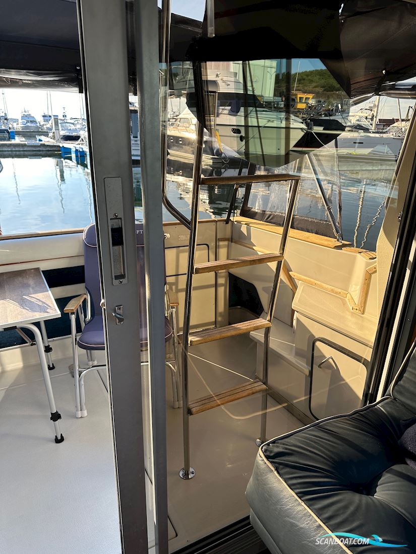 Sea Ray 340 Sedan Bridge