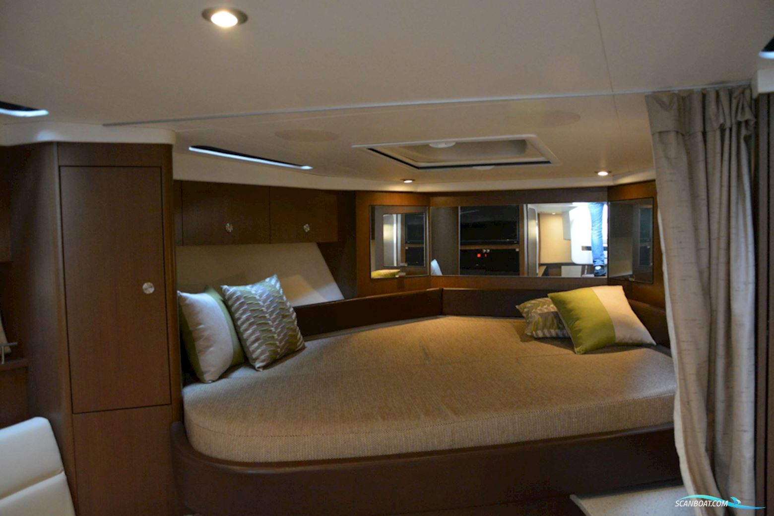 Sea Ray 350 Sundancer