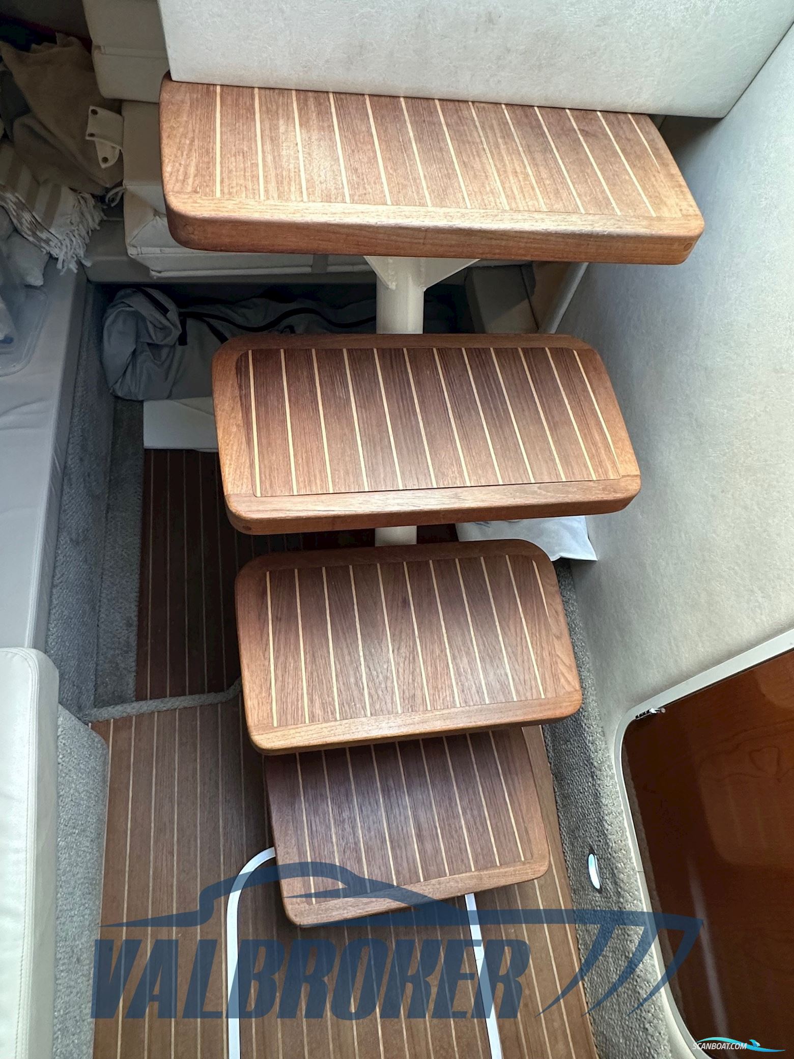 Sea Ray 355 DA Sundancer