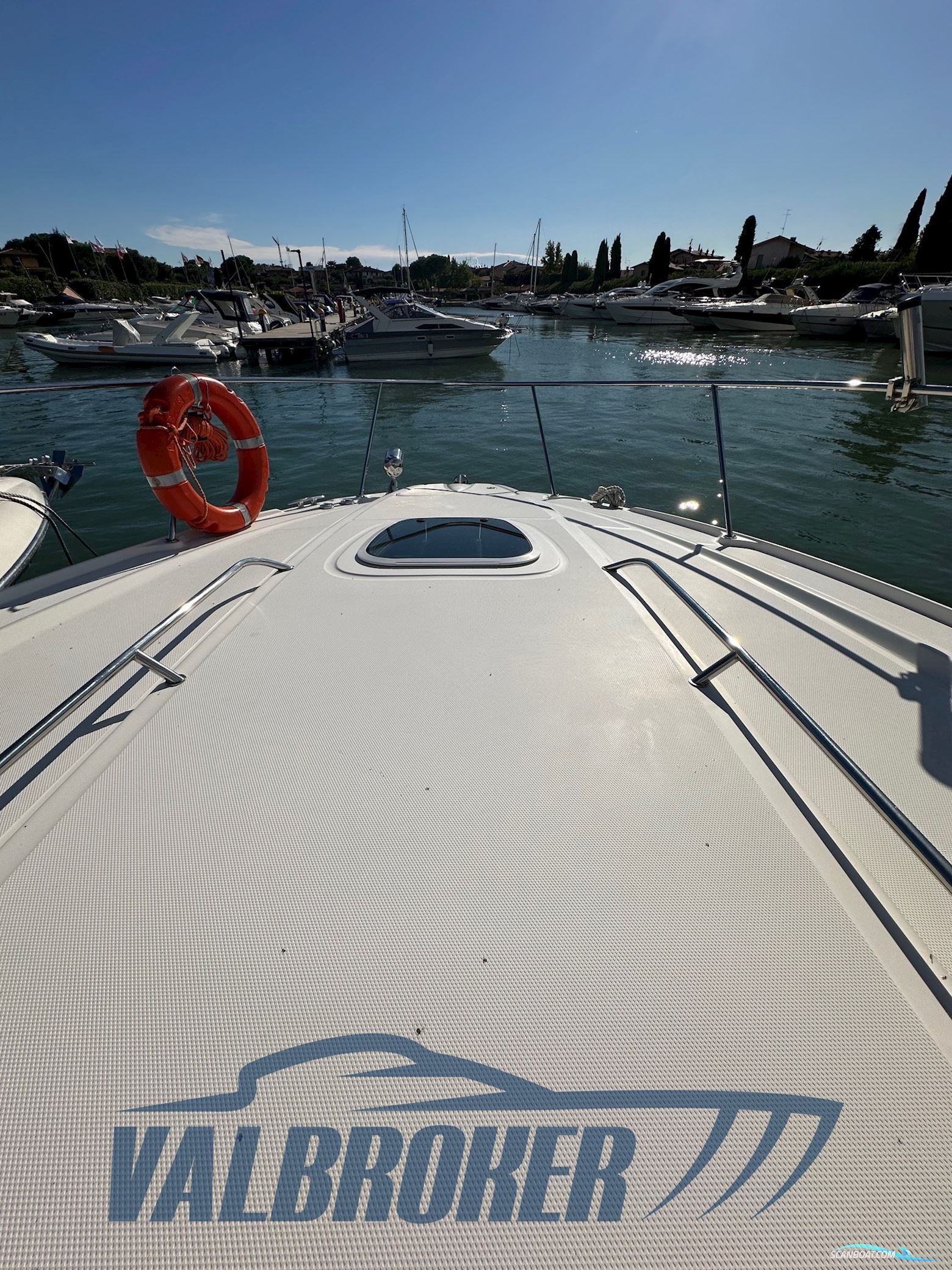 Sea Ray 355 DA Sundancer