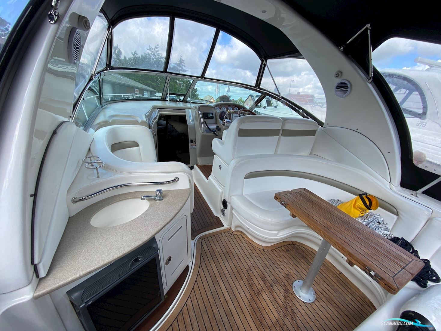 Sea Ray 355 Sundancer