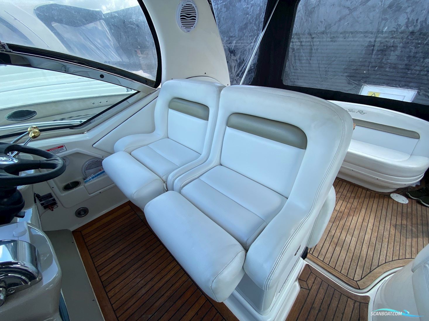 Sea Ray 355 Sundancer