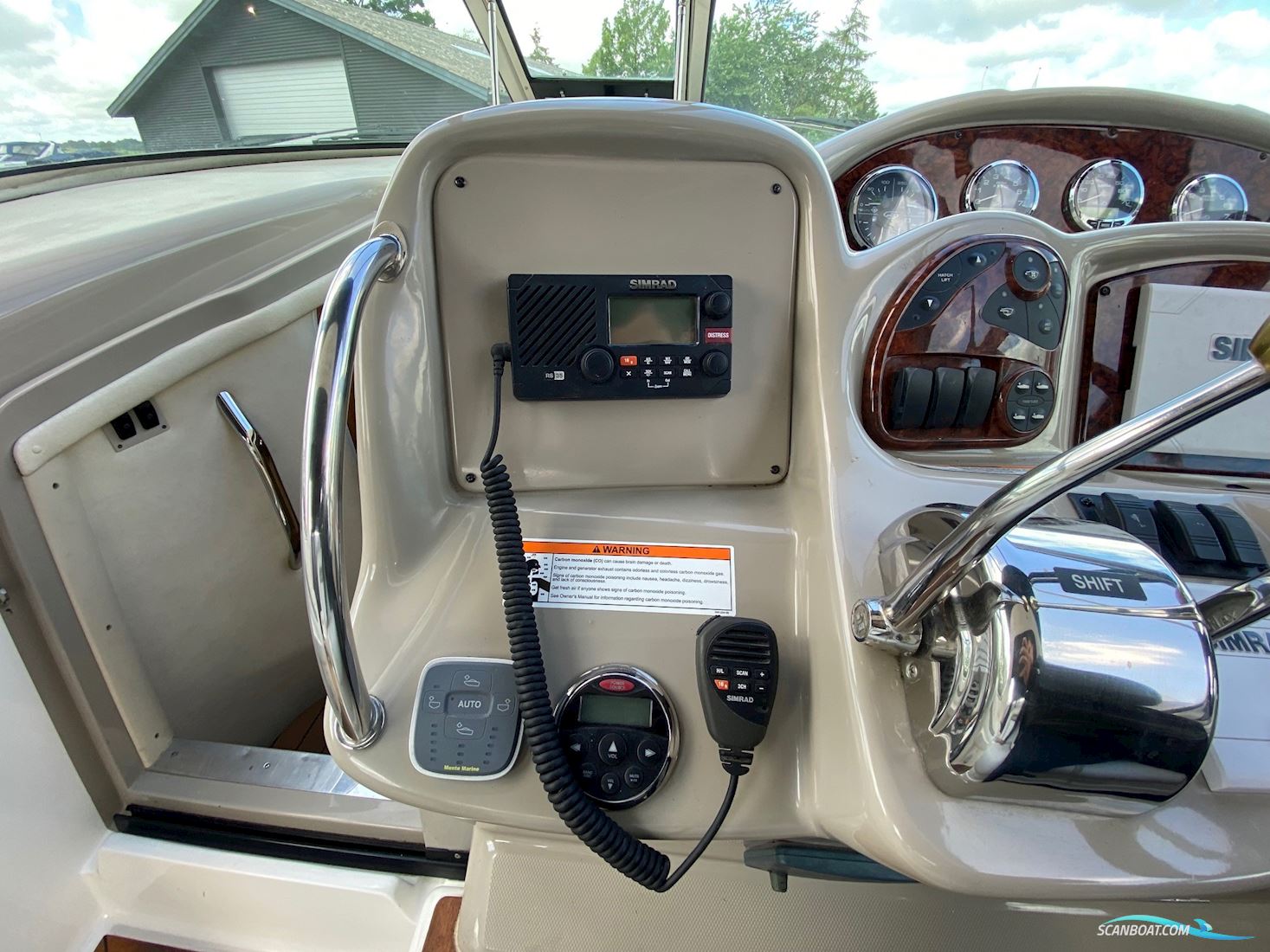 Sea Ray 355 Sundancer