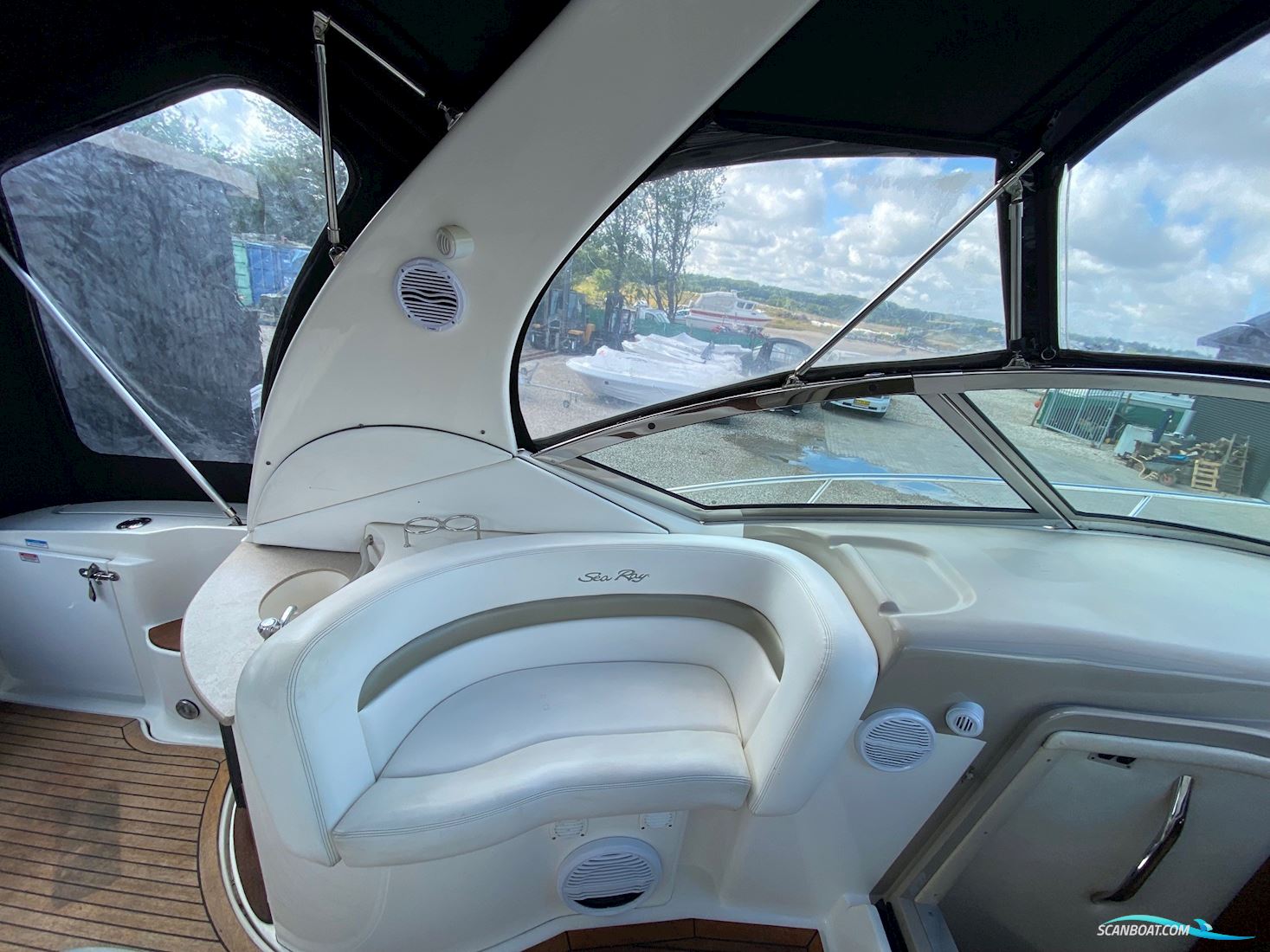 Sea Ray 355 Sundancer
