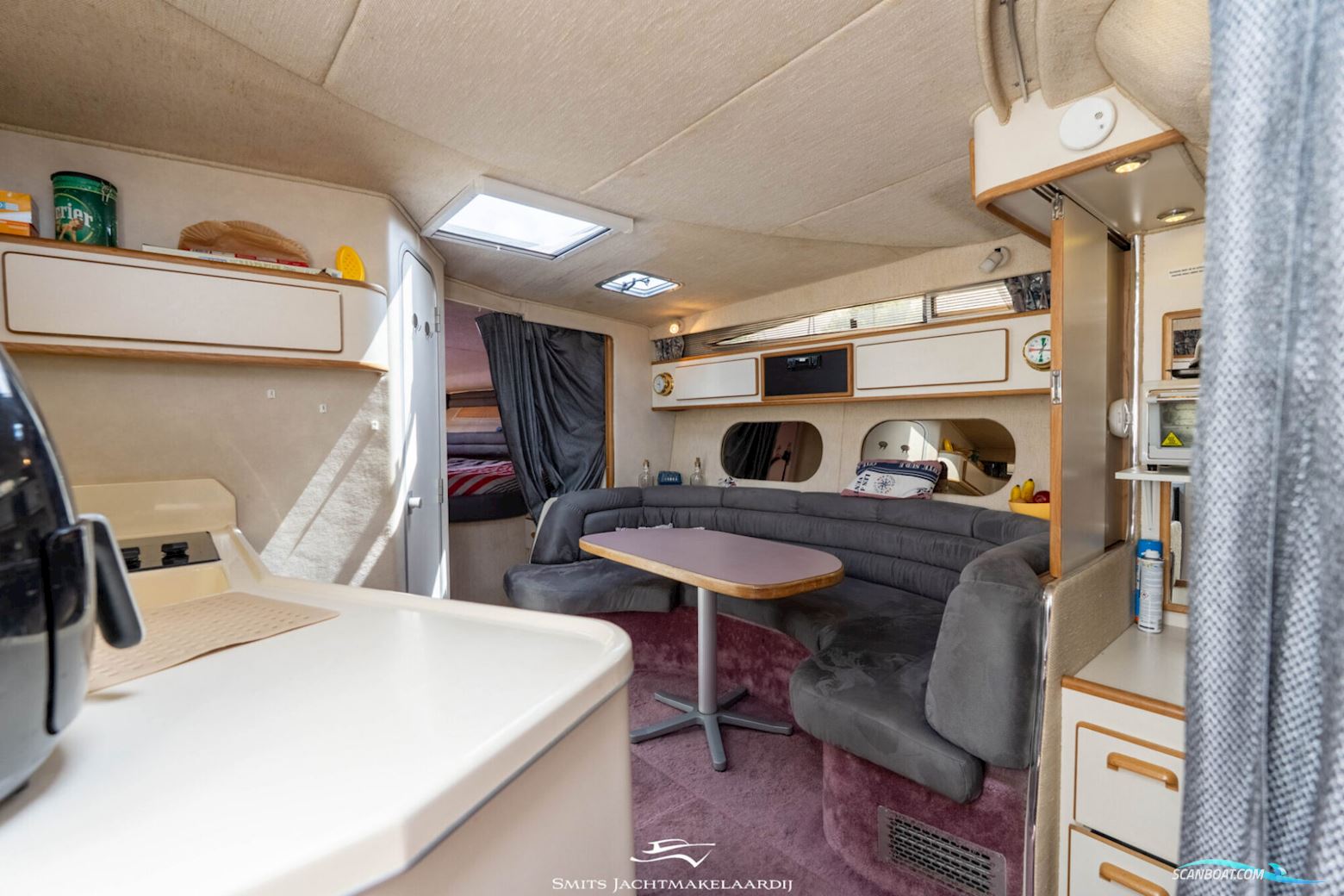 Sea Ray 370 Express Cruiser