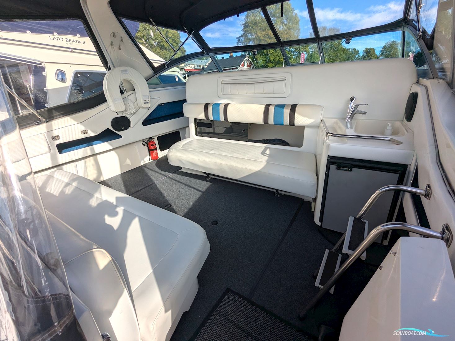 Sea Ray 370 Sundancer