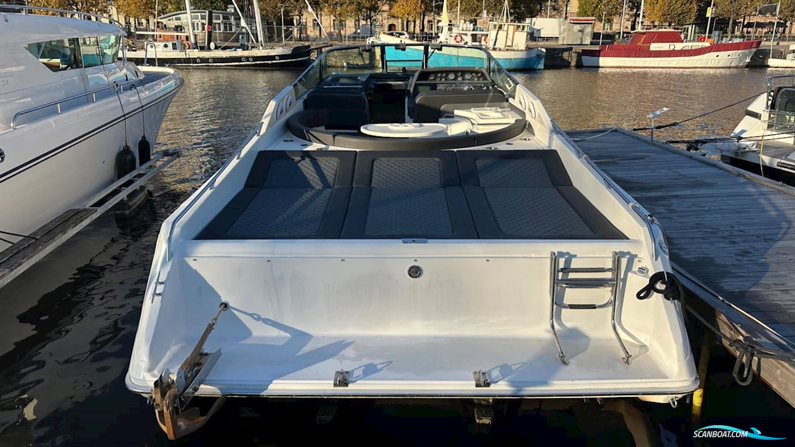 Sea Ray 380 SS