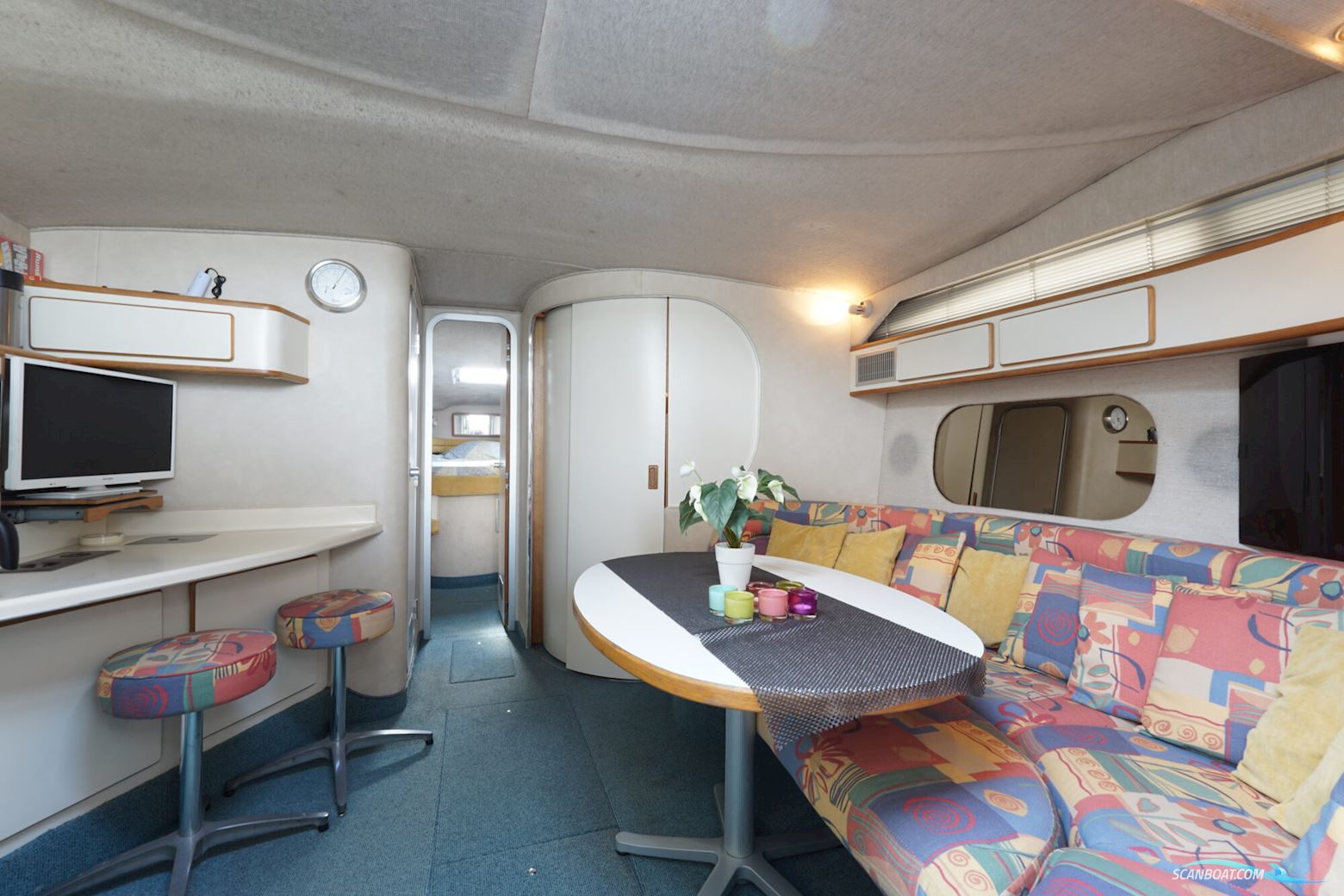 Sea Ray 400 Express Cruiser