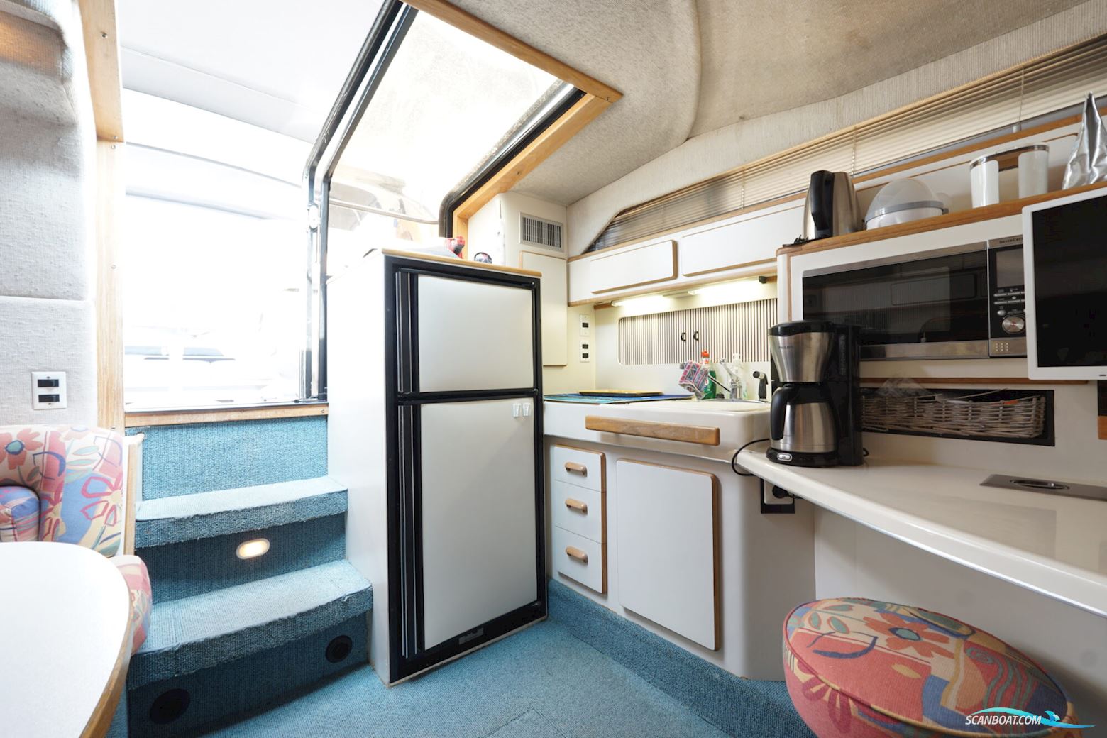 Sea Ray 400 Express Cruiser