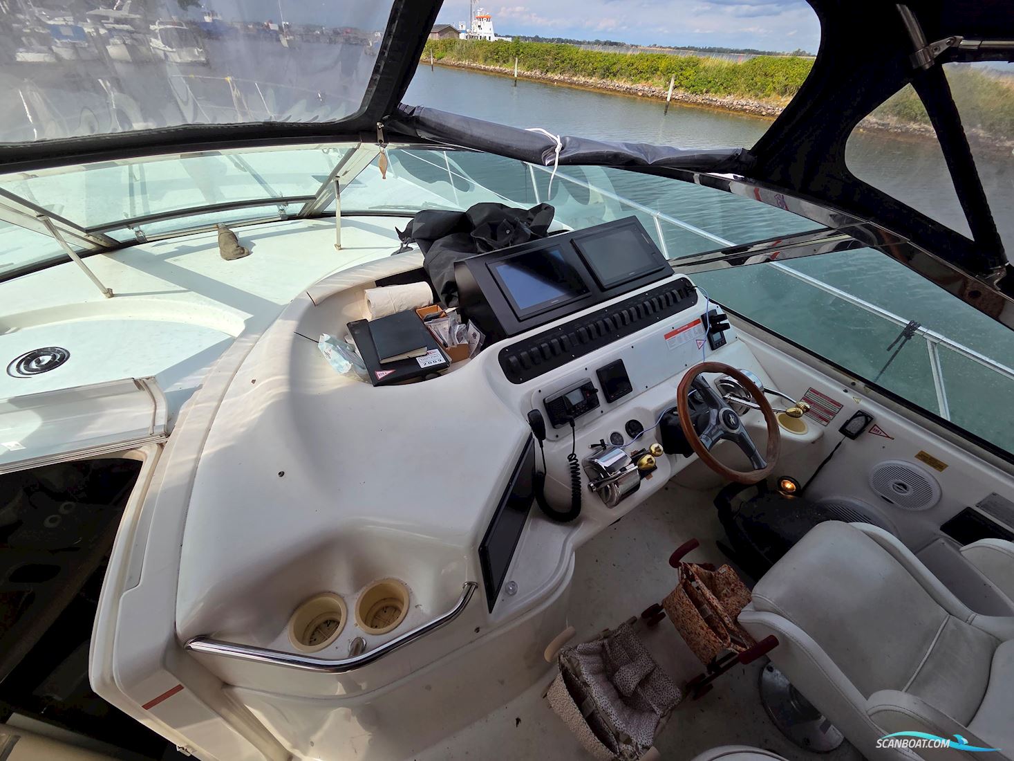 Sea Ray 400 Sundancer