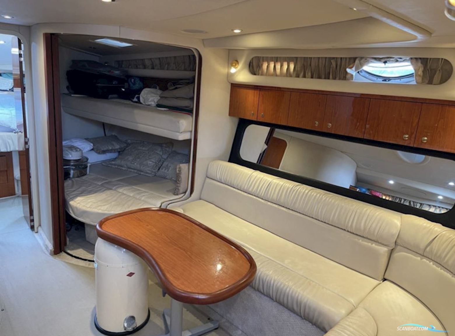 Sea Ray 410 Express Cruiser