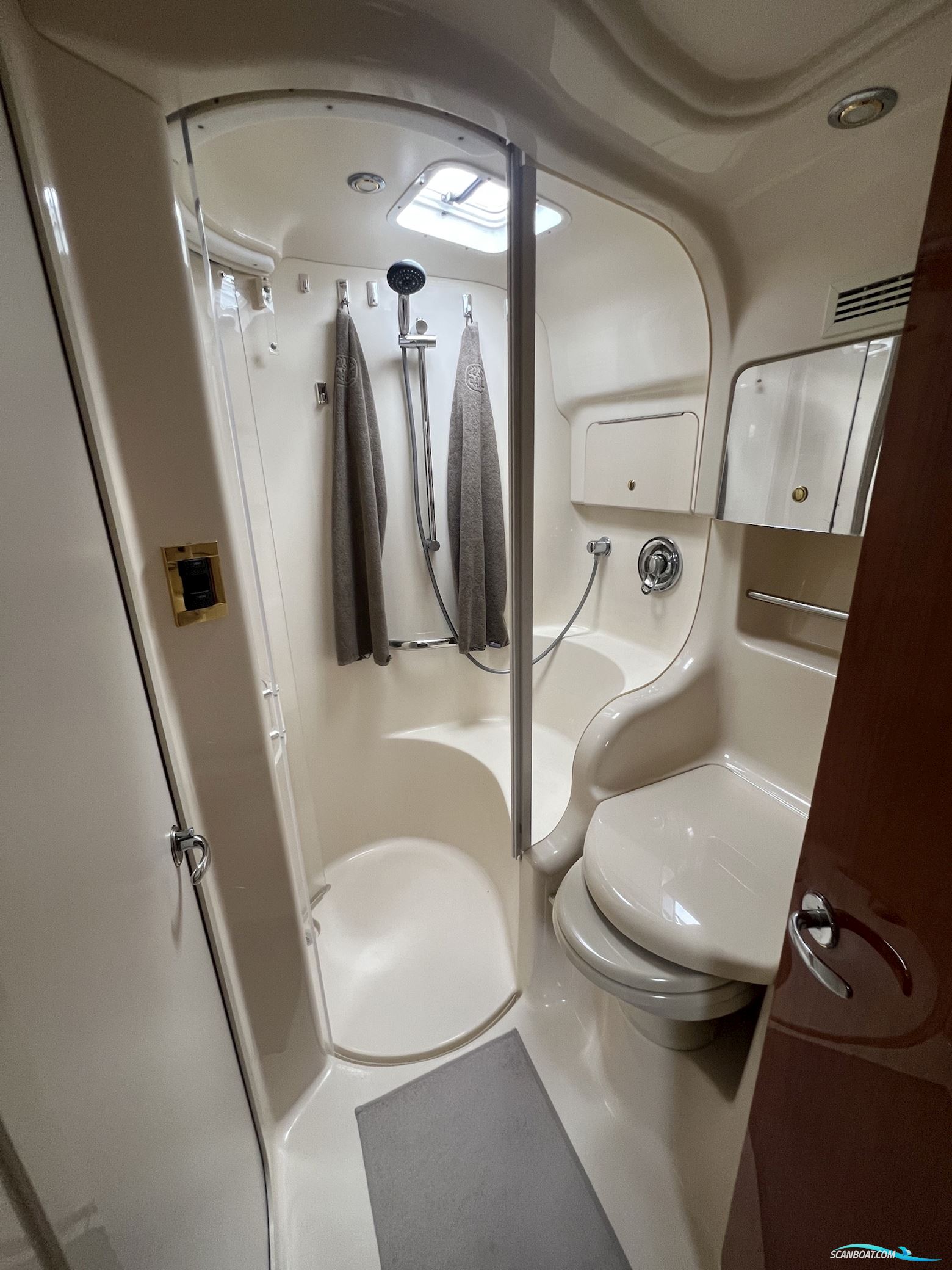 Sea Ray 410 Sundancer