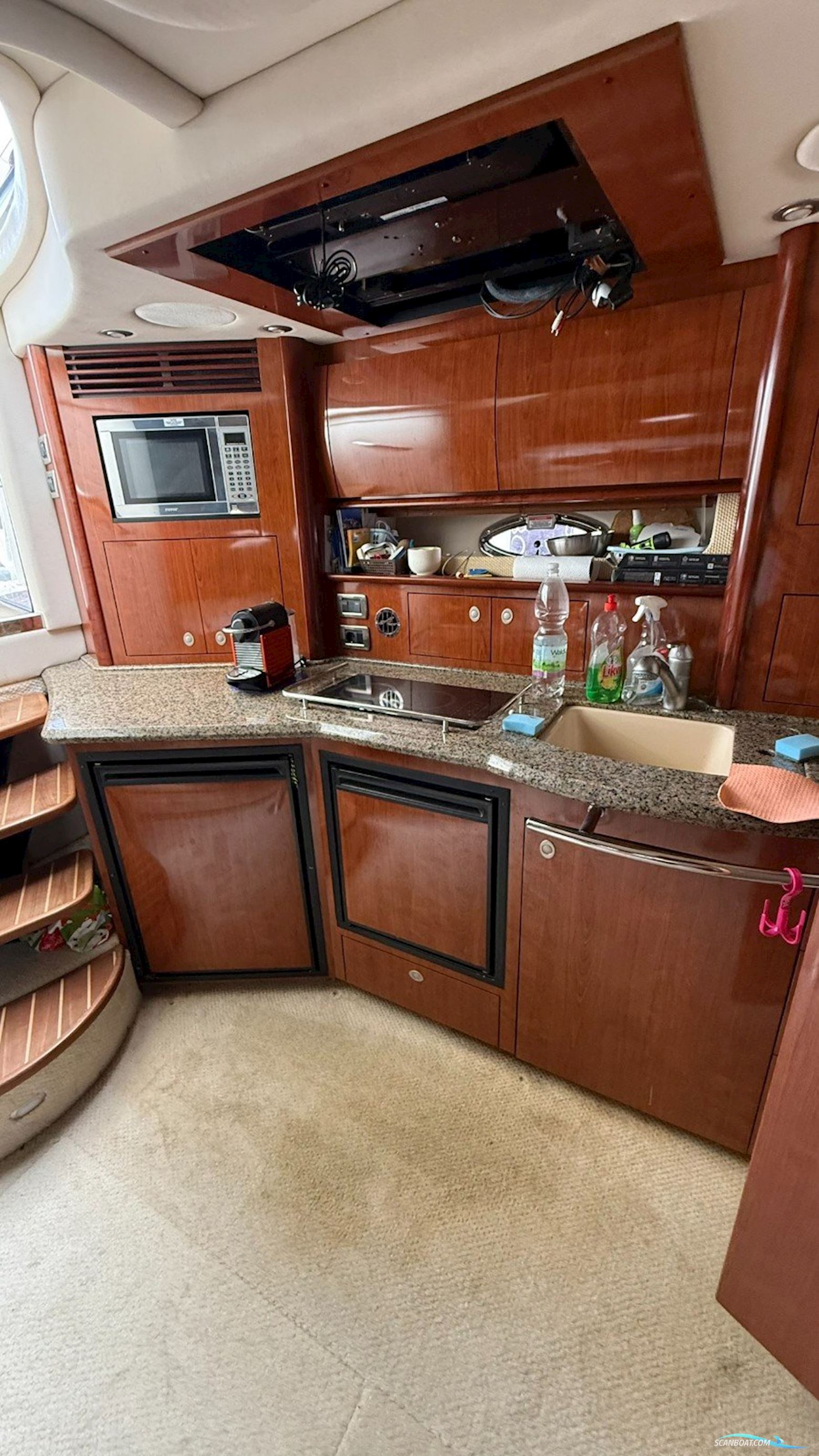 Sea Ray 425 SD - CUMMINS DIESEL