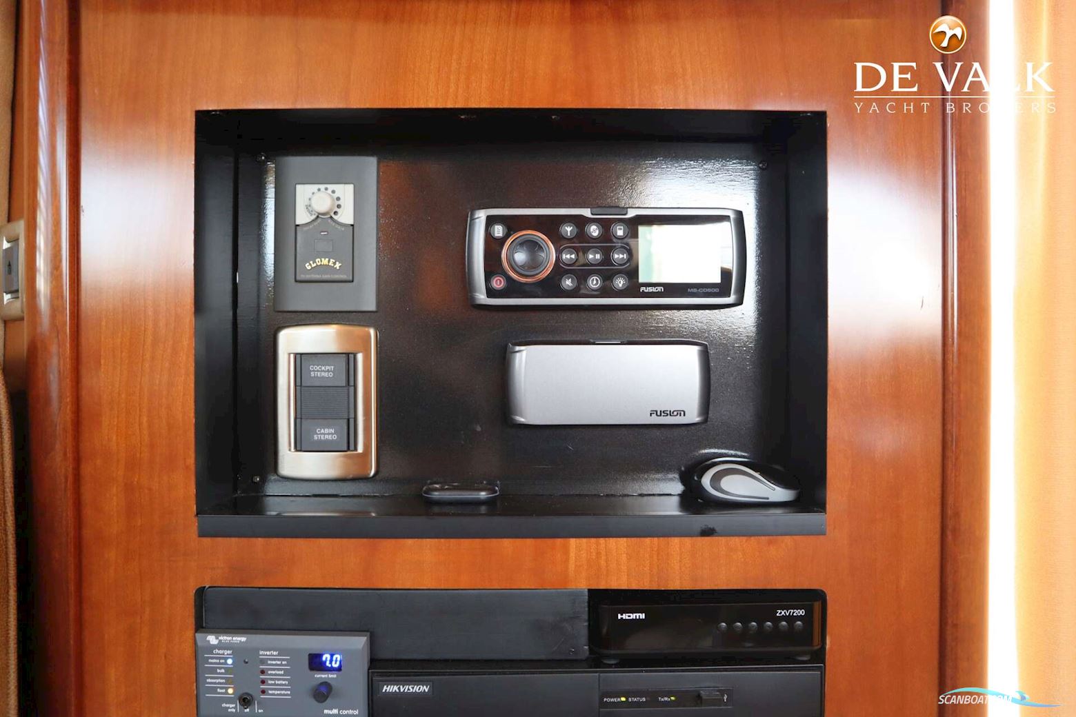 Sea Ray 455 Sedan Bridge