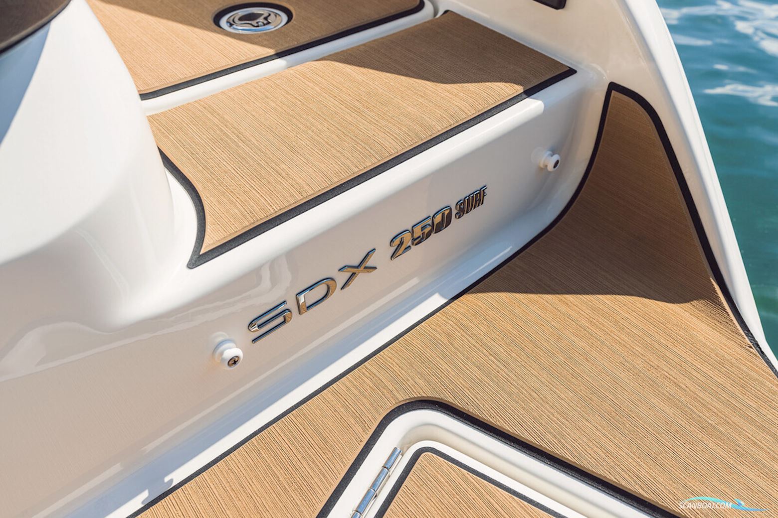 Sea Ray SDX 250 Surf