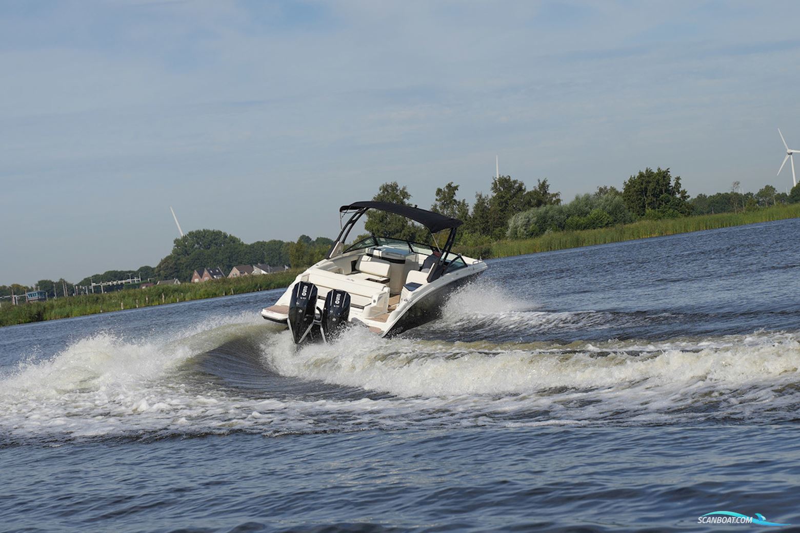 Sea Ray SDX 290 Outboard