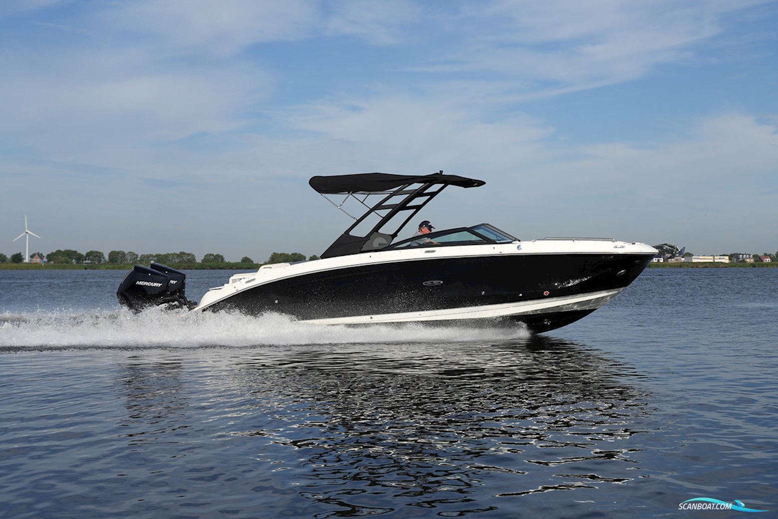 Sea Ray SDX 290 Outboard