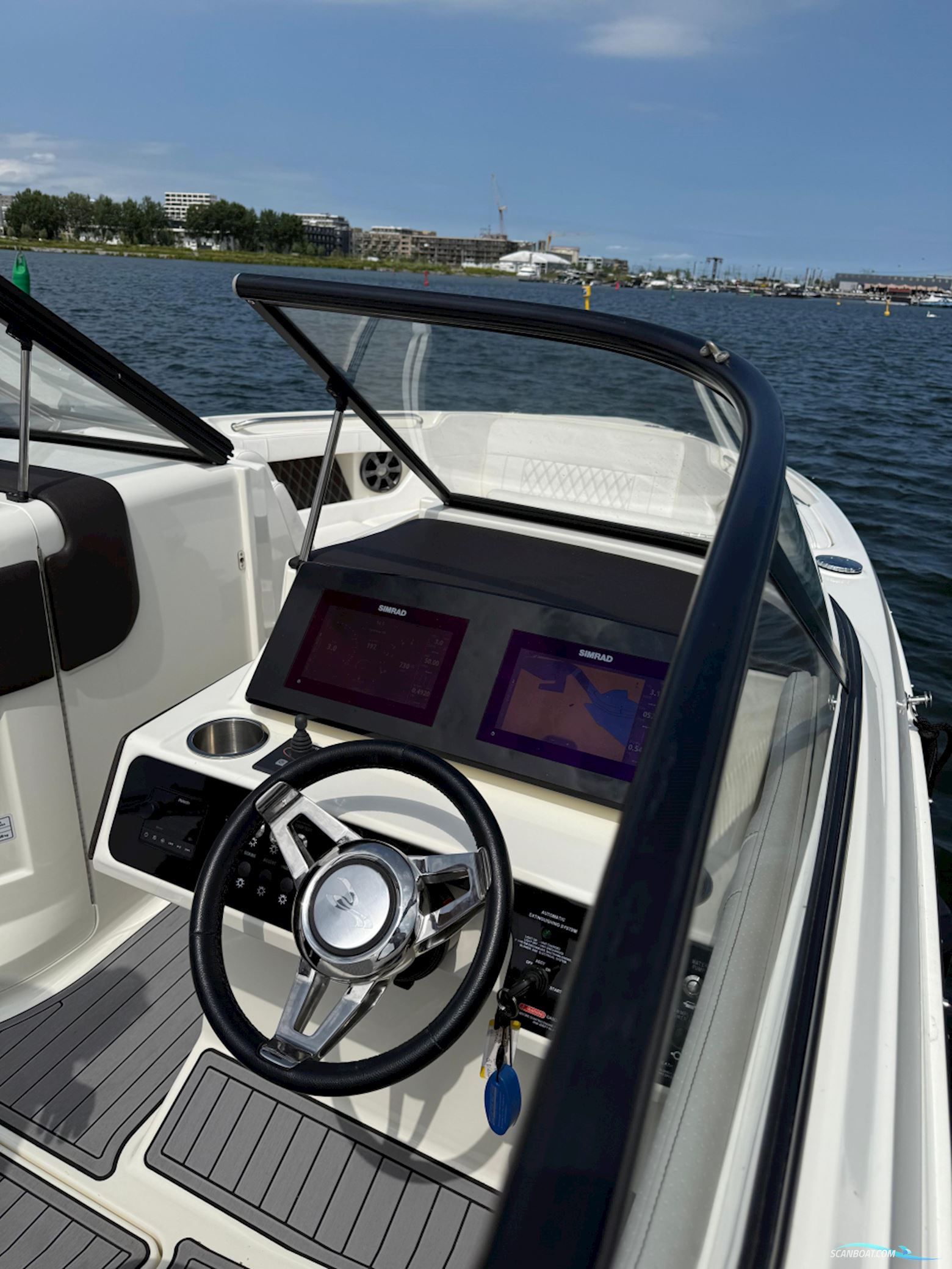 Sea Ray SLX 250