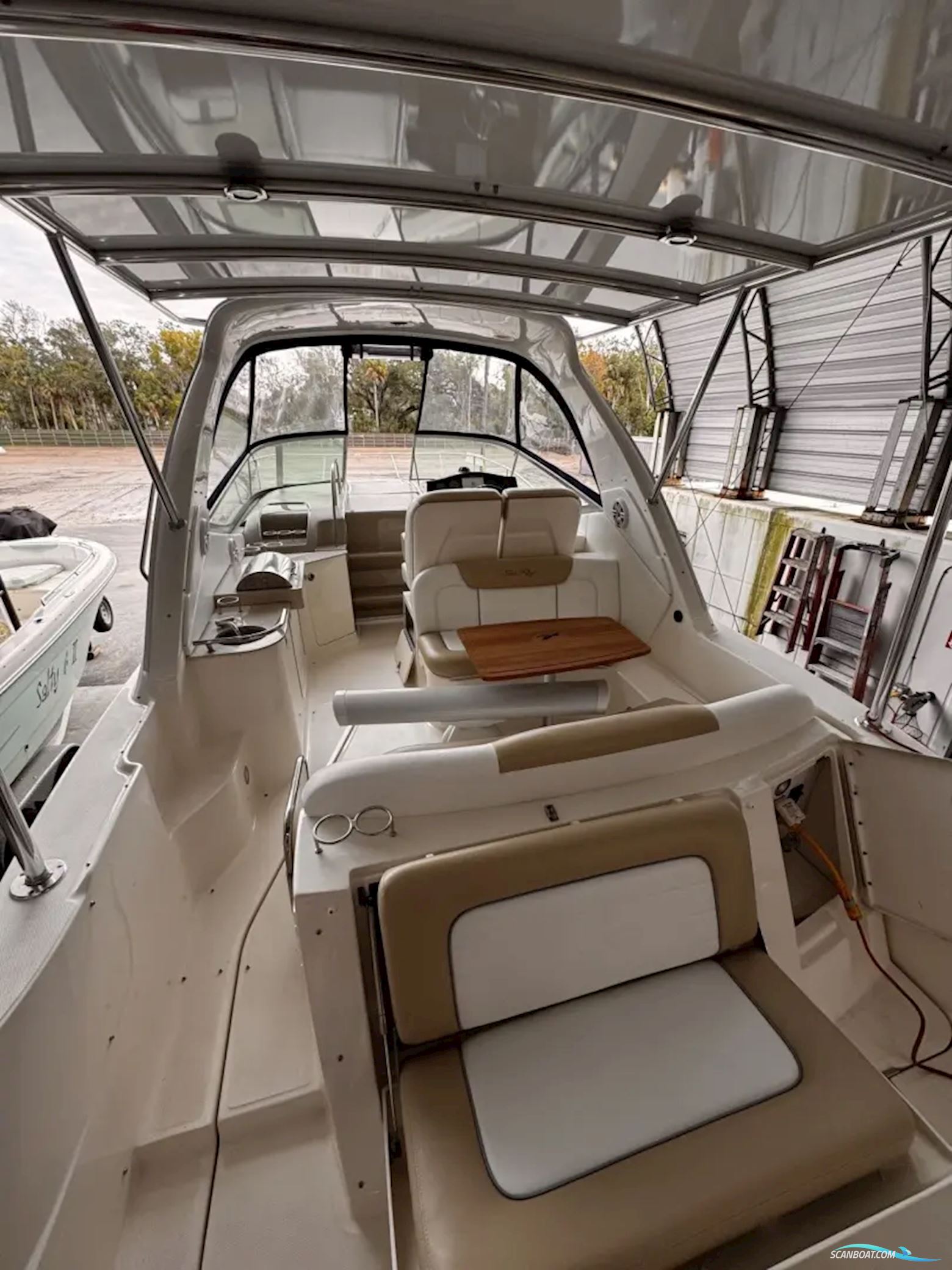 Sea Ray SLX 310