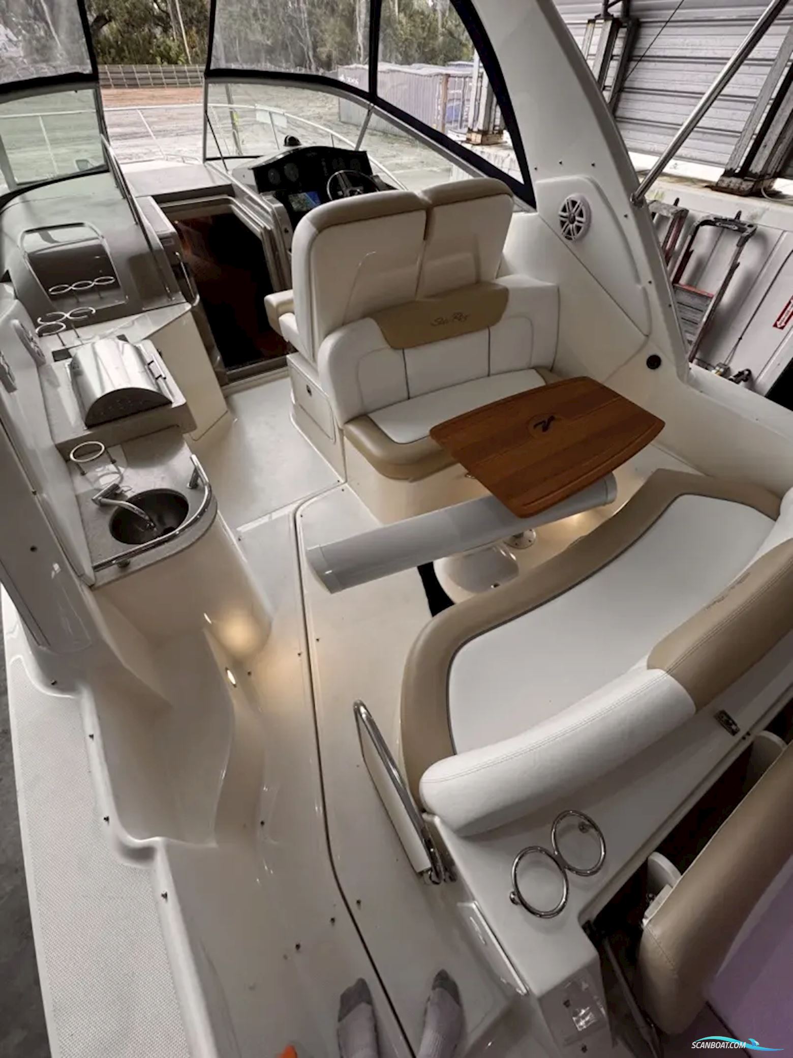Sea Ray SLX 310
