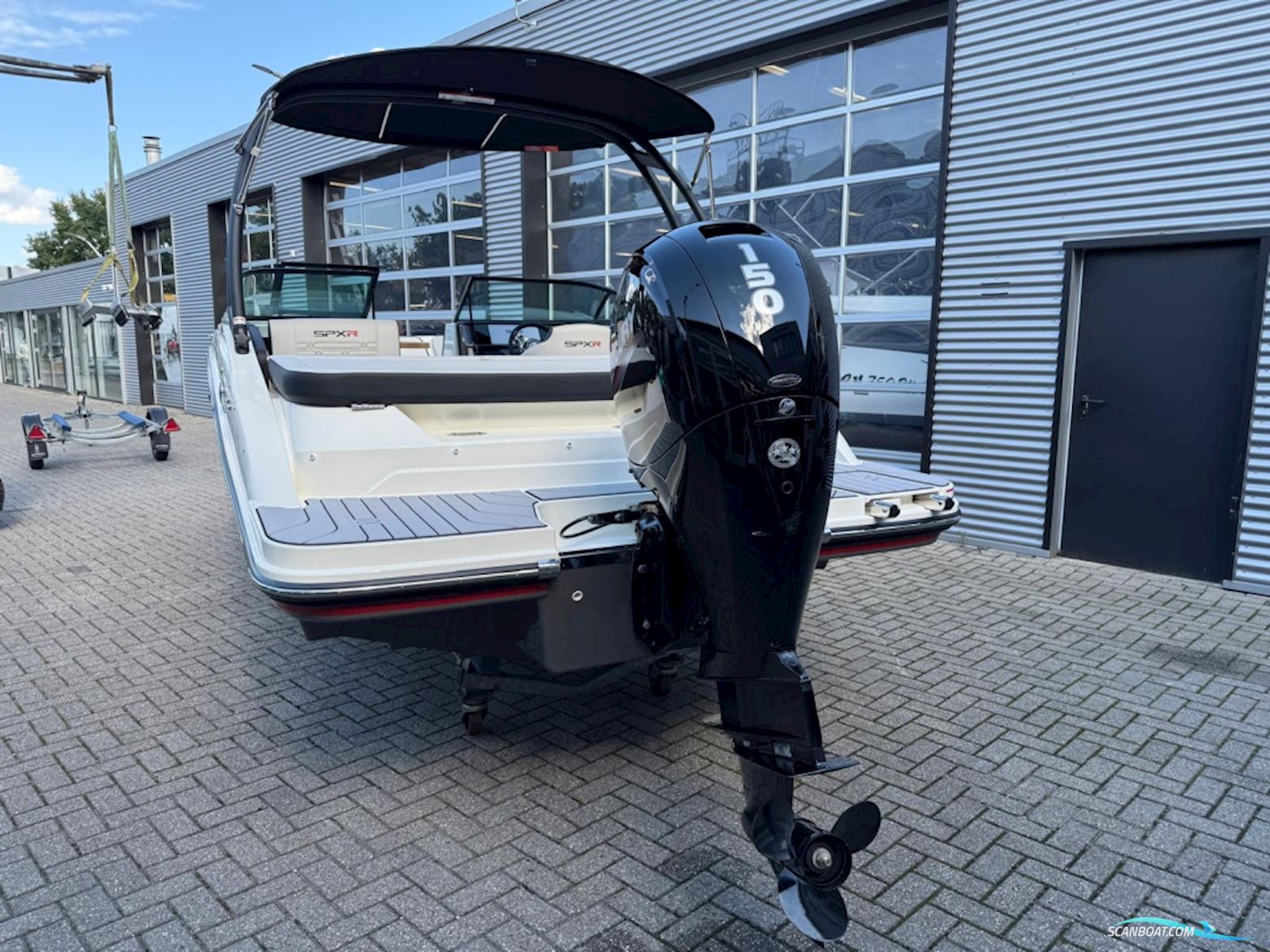 Sea Ray SPX 190 Outboard