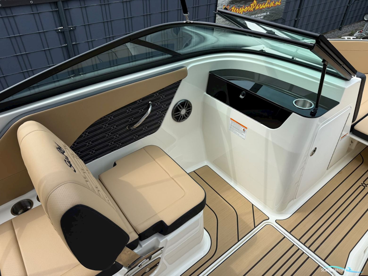 Sea Ray SPX 190