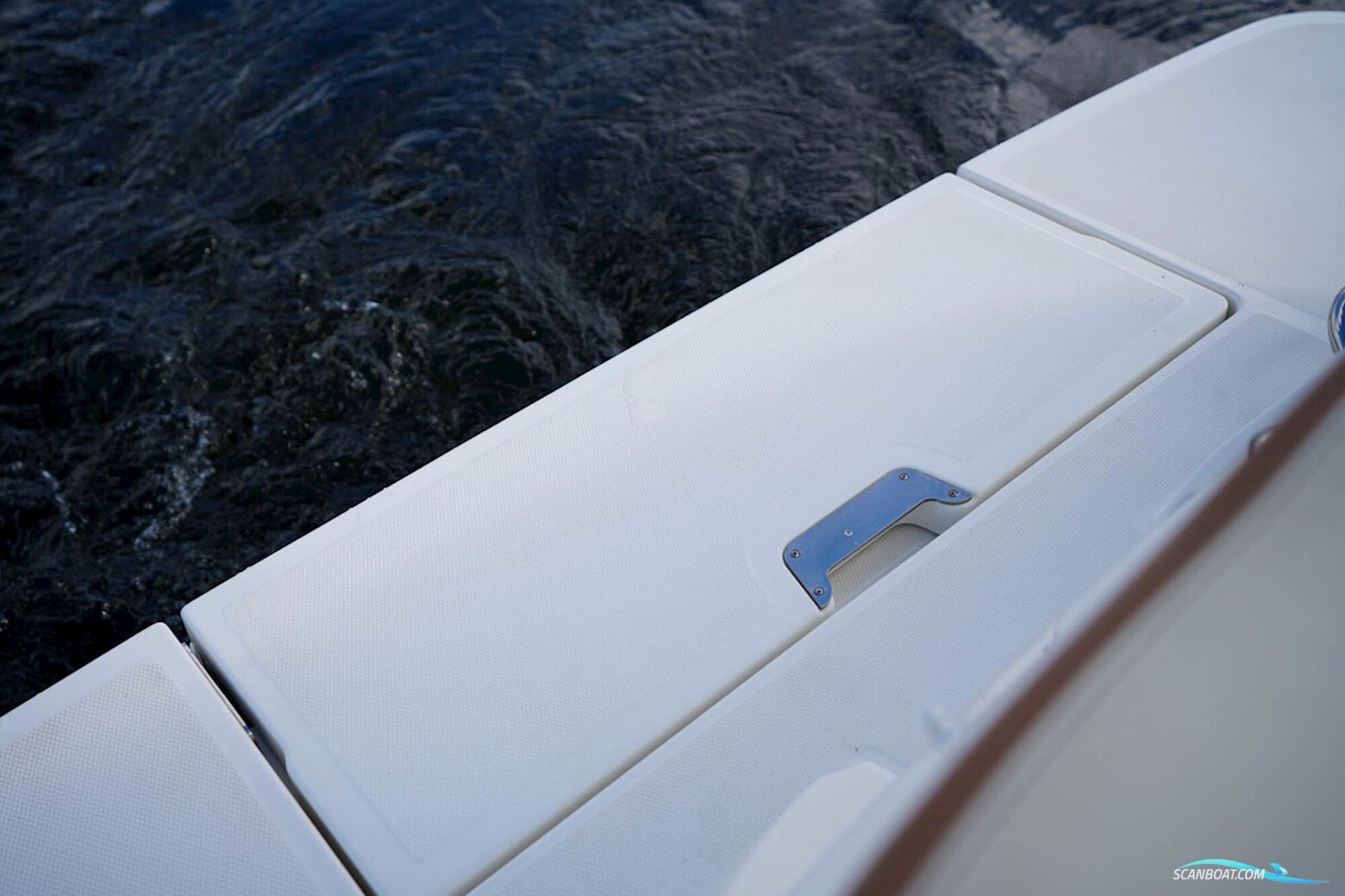 Sea Ray Sun Sport 230