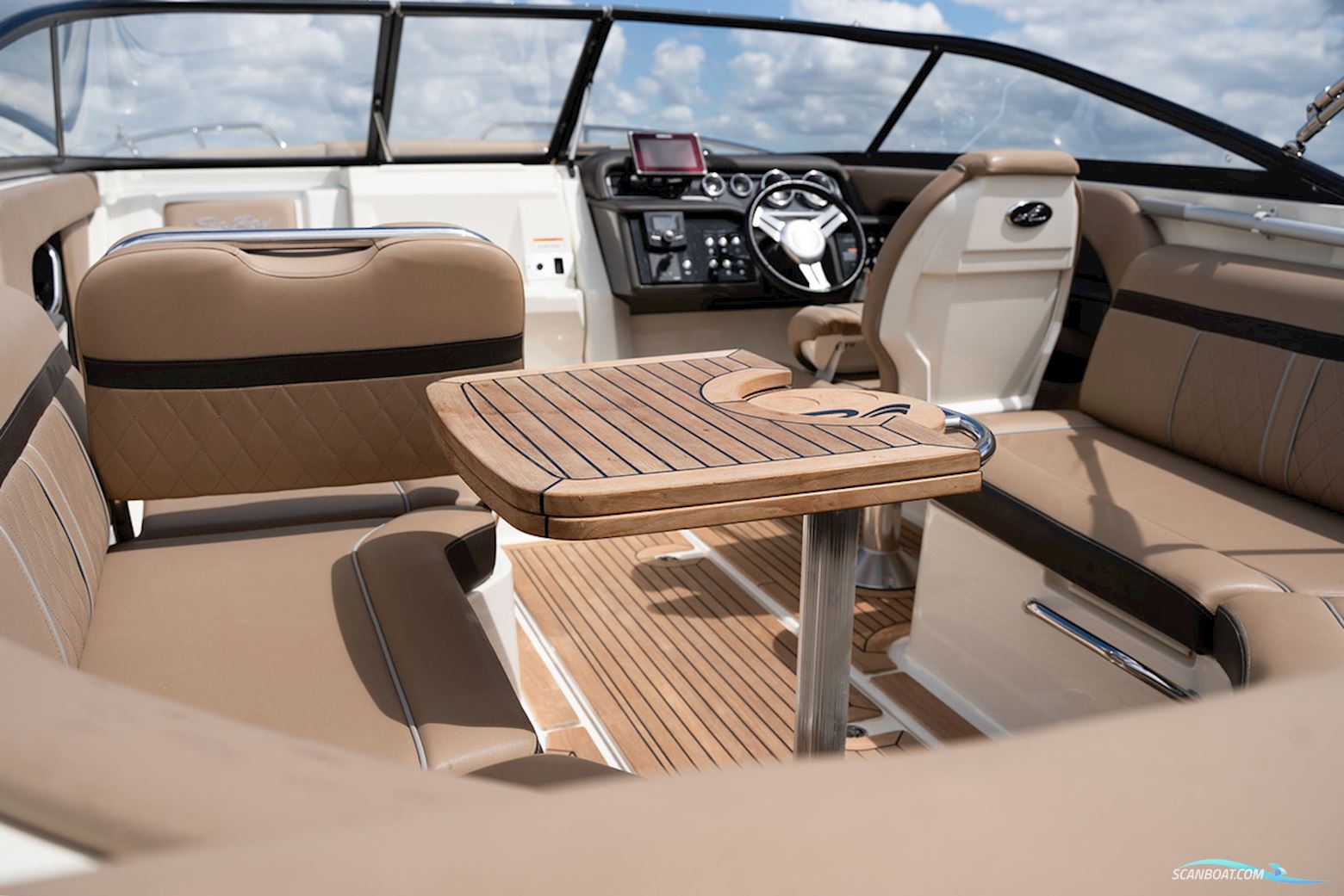 Sea Ray Sun Sport 250