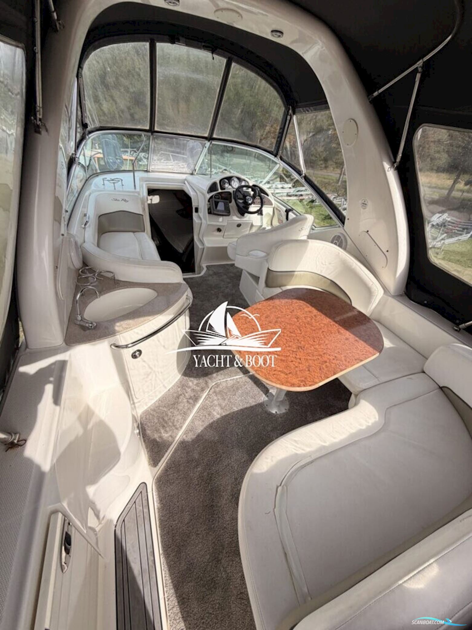 Sea Ray Sundancer 275