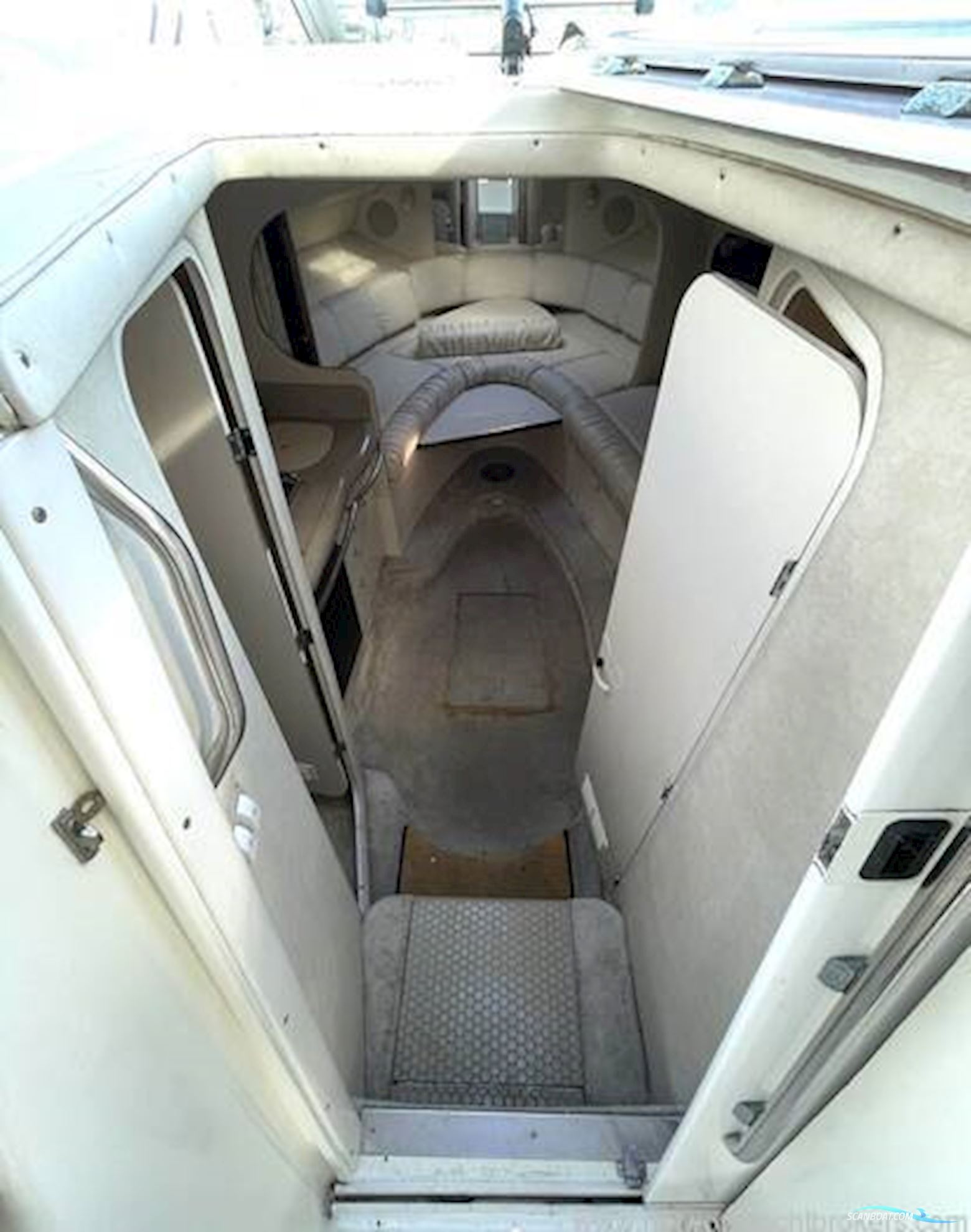 Sea Ray Sundancer 290