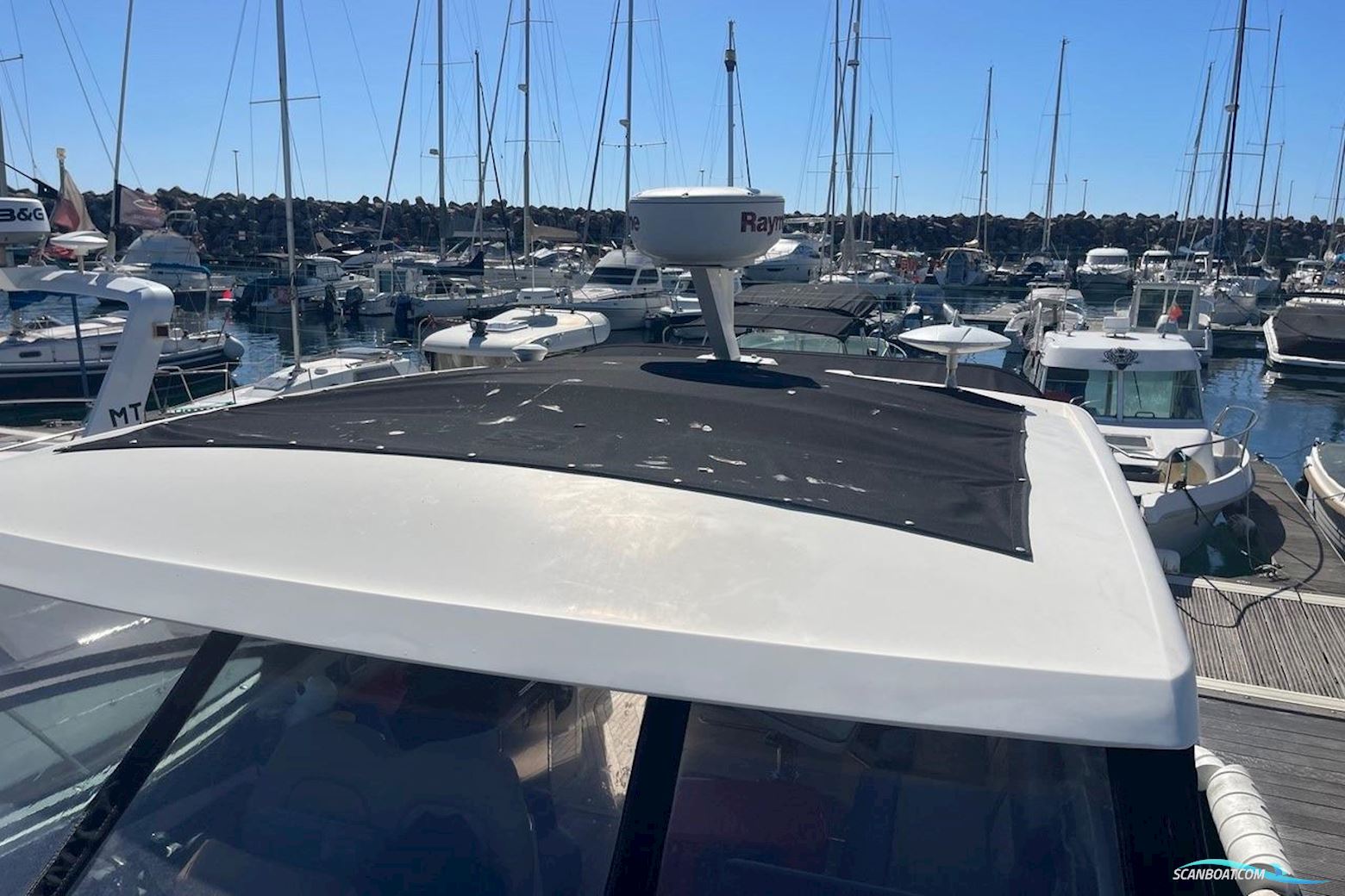 Sea Ray Sundancer 320