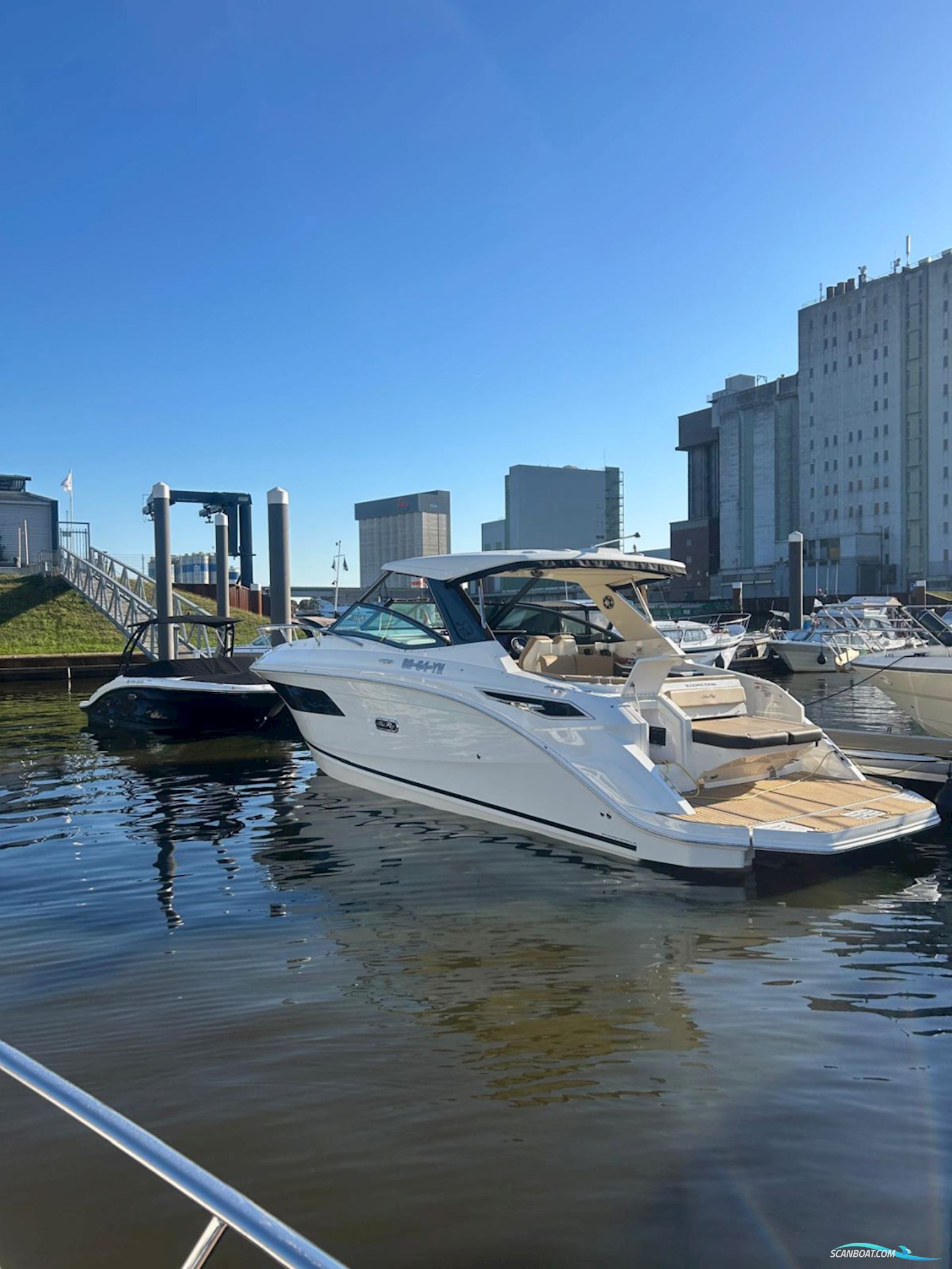 Sea Ray Sundancer 320