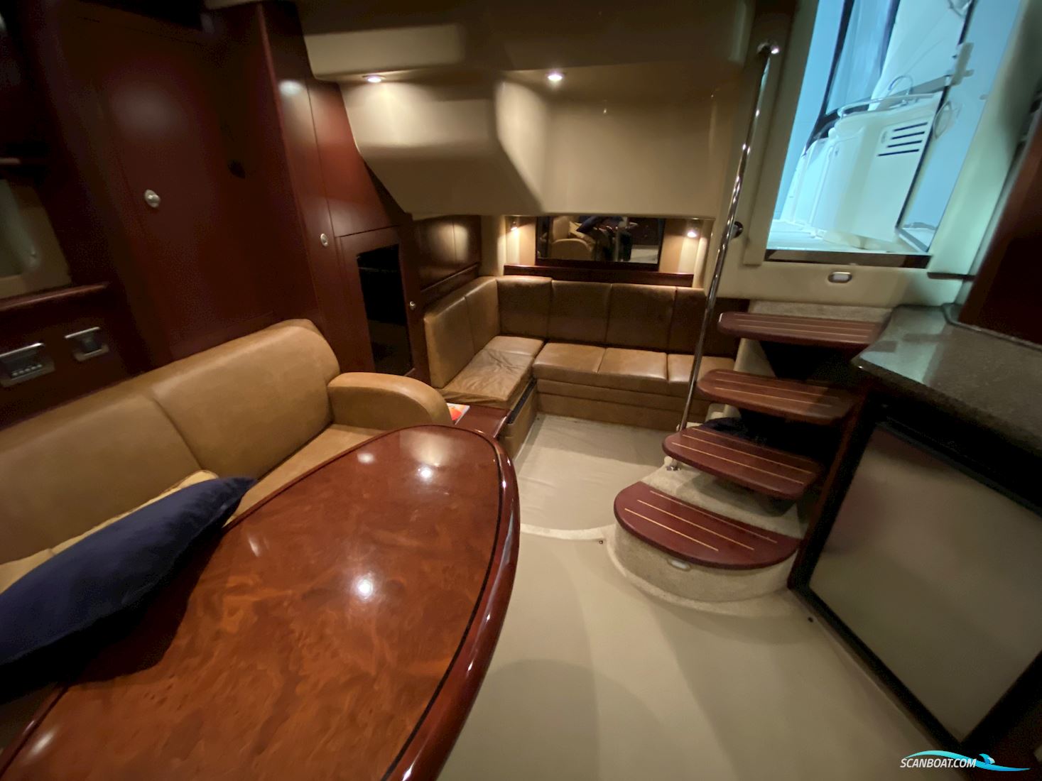 Sea Ray Sundancer 425