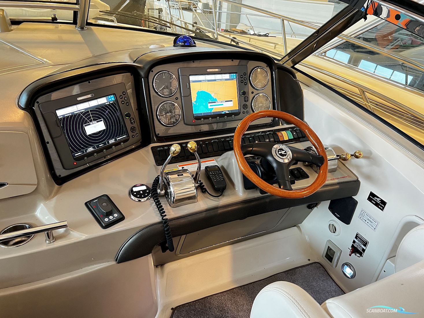Sea Ray Sundancer 425