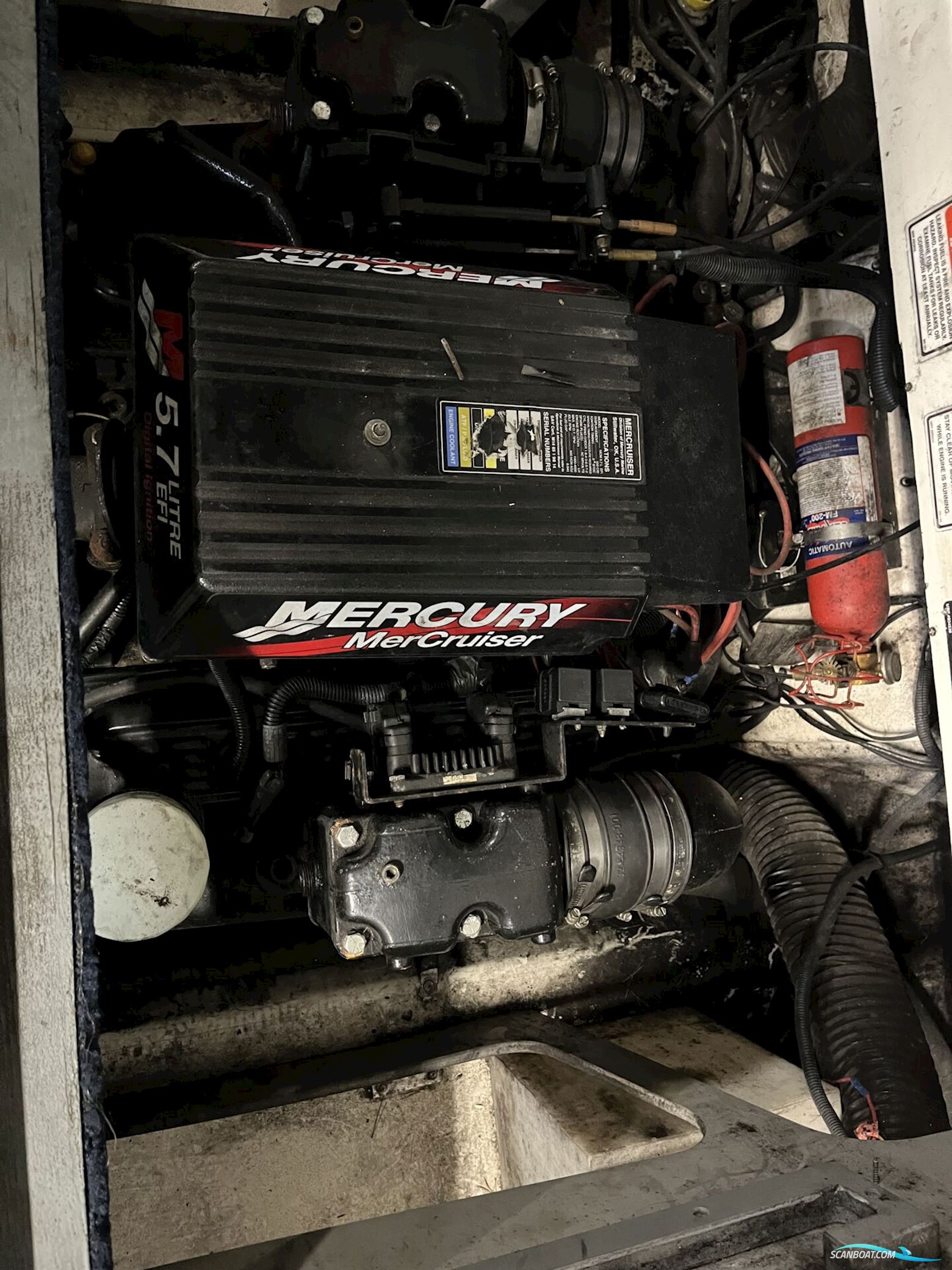 Sea Ray Sunsport 230