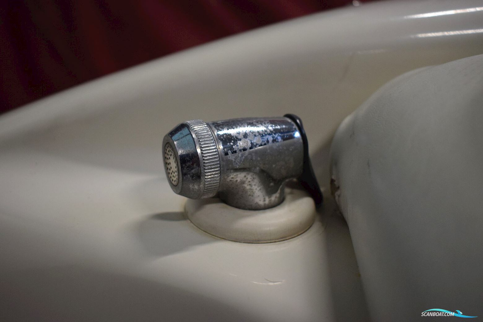 Sea Ray Sunsport 230