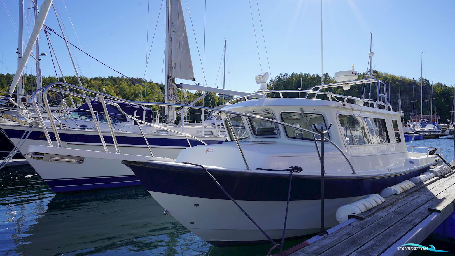 Sea Sport Explorer 2400