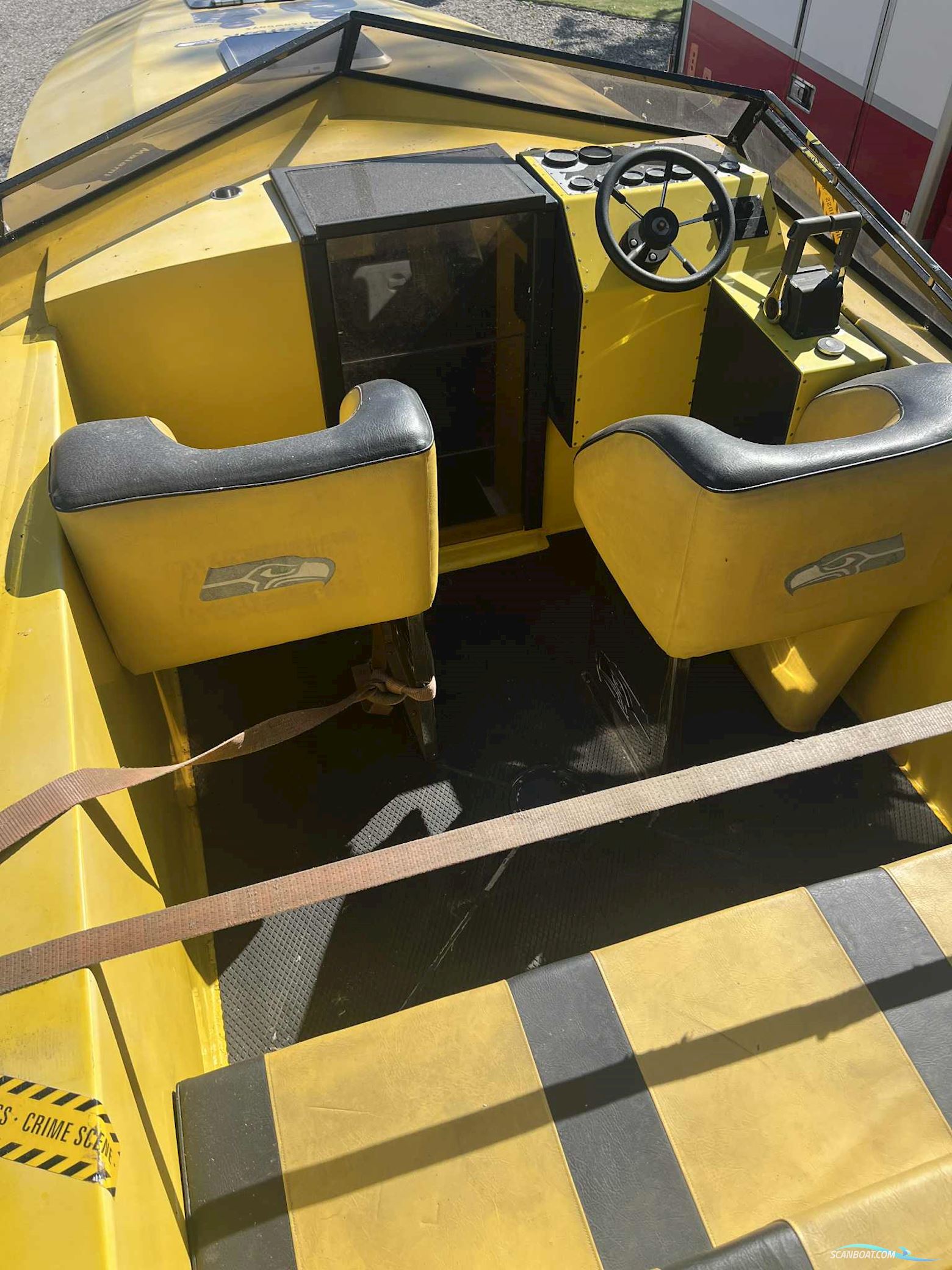 Seahawk 28 Powerboat