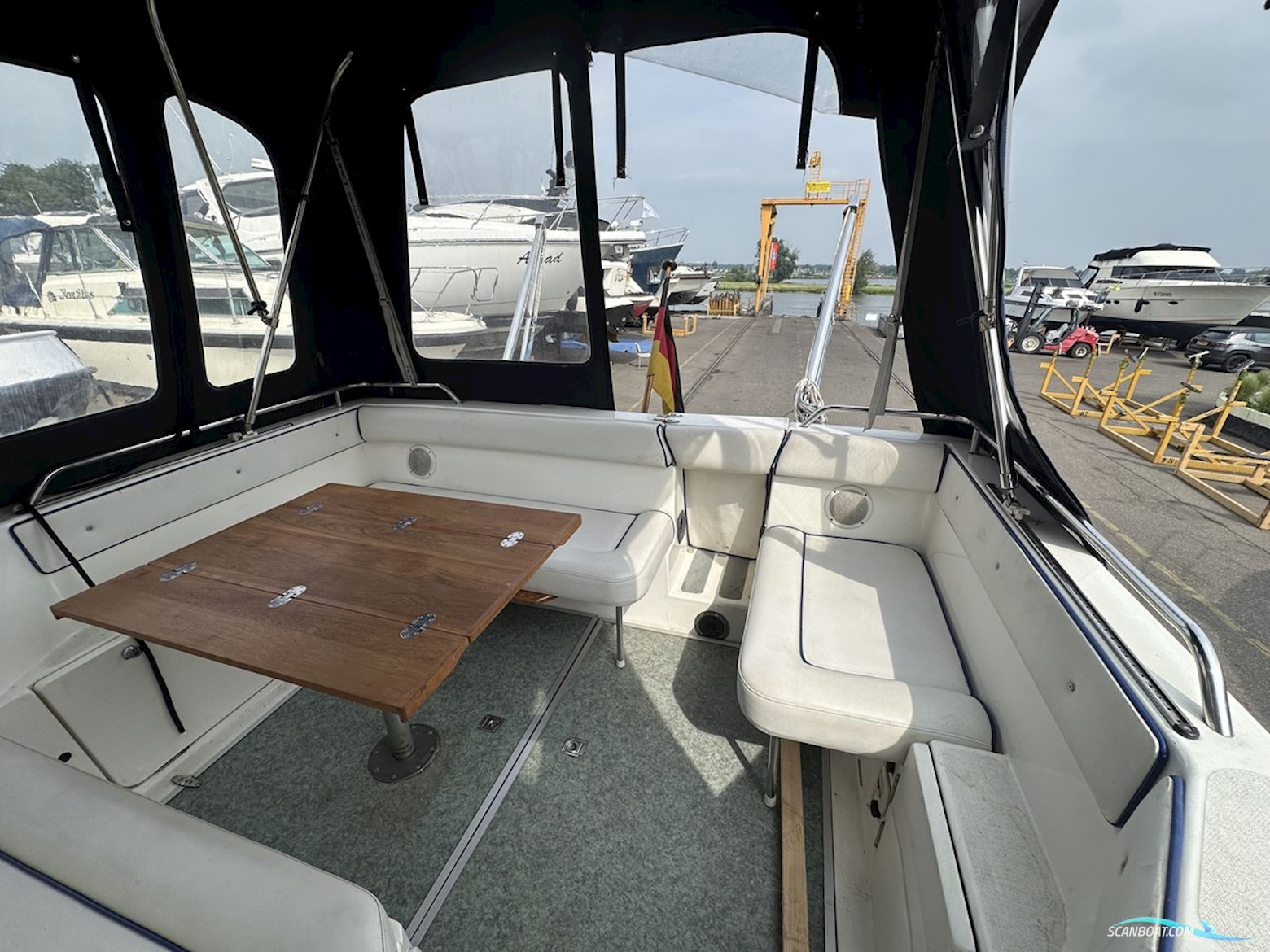 Sealine 255 Family